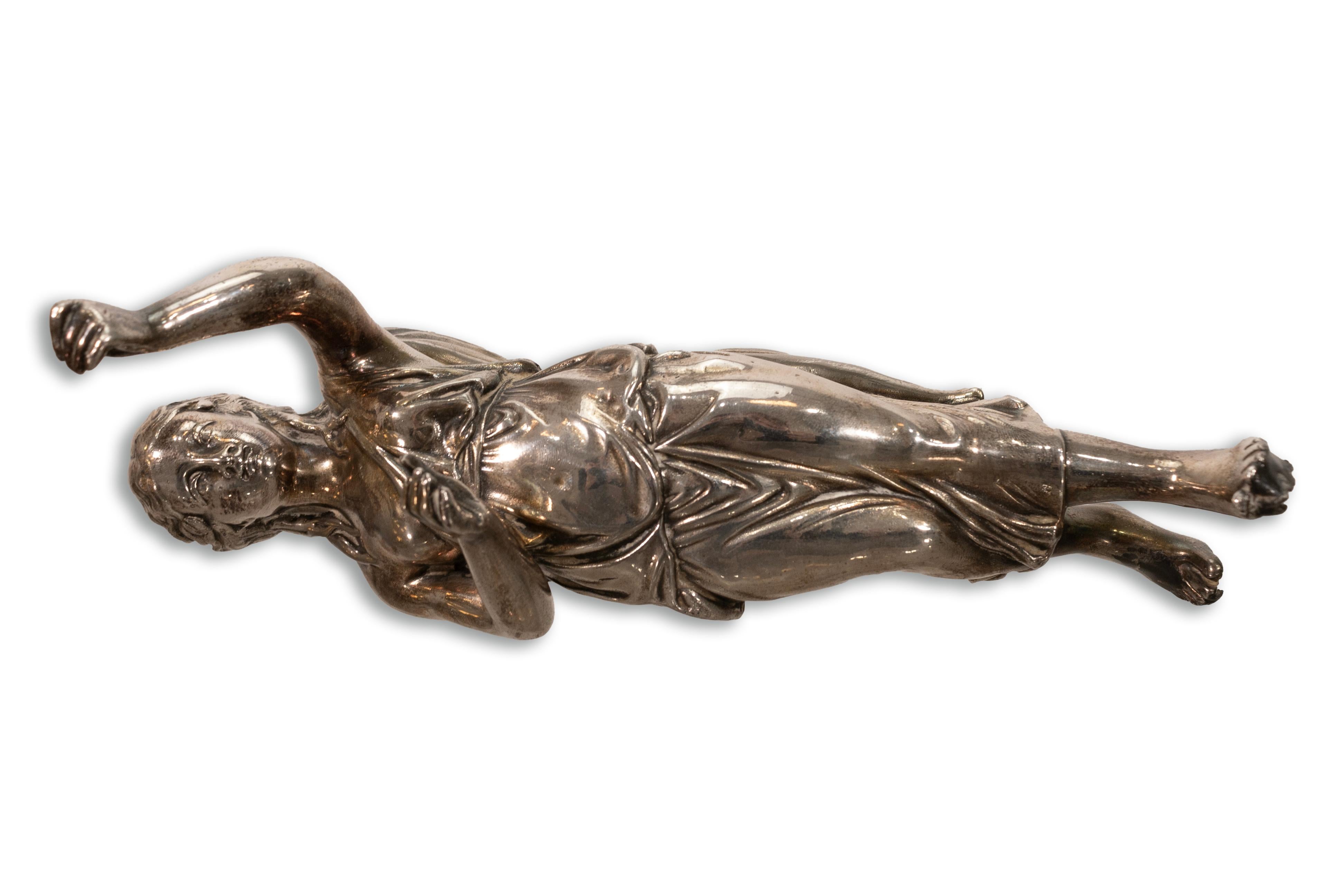 Meriden Britannia Co American Silver Plate Ornamental Centerpiece Candle Holder For Sale 2