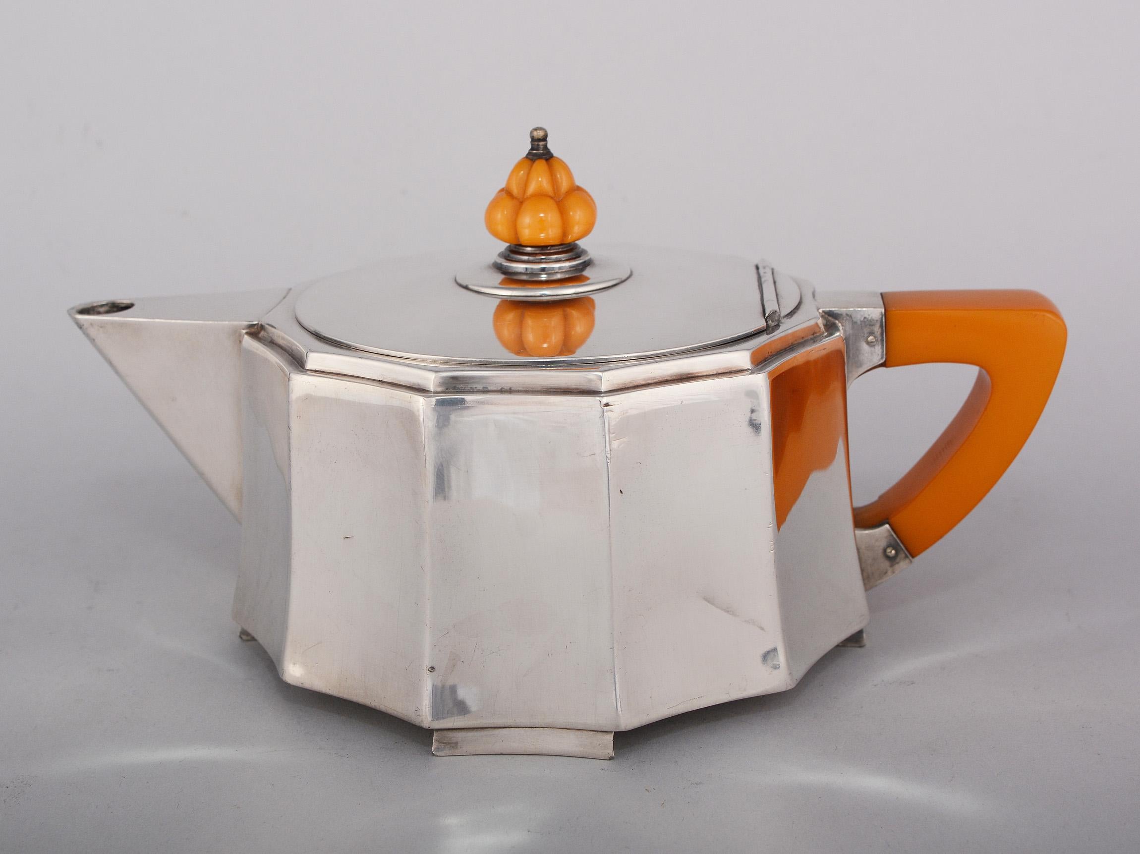 Early 20th Century Meriden Silver Plate Company Art Deco Tea Set