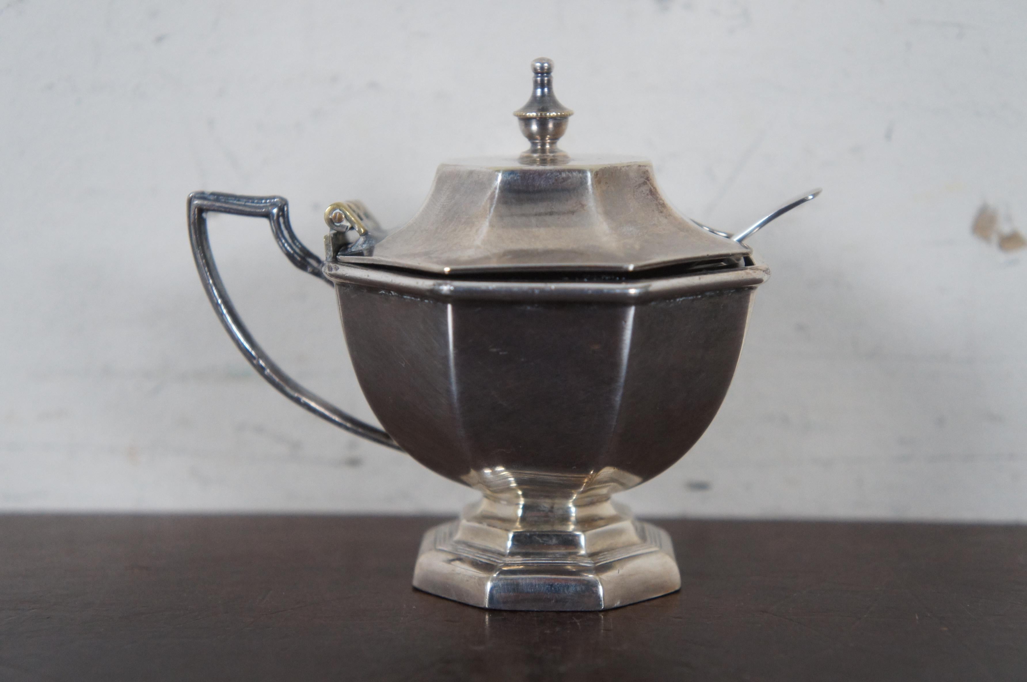 Meriden Silver Plate Salt Cellar Condiment Dish Cobalt Glass Insert and Spoon For Sale at