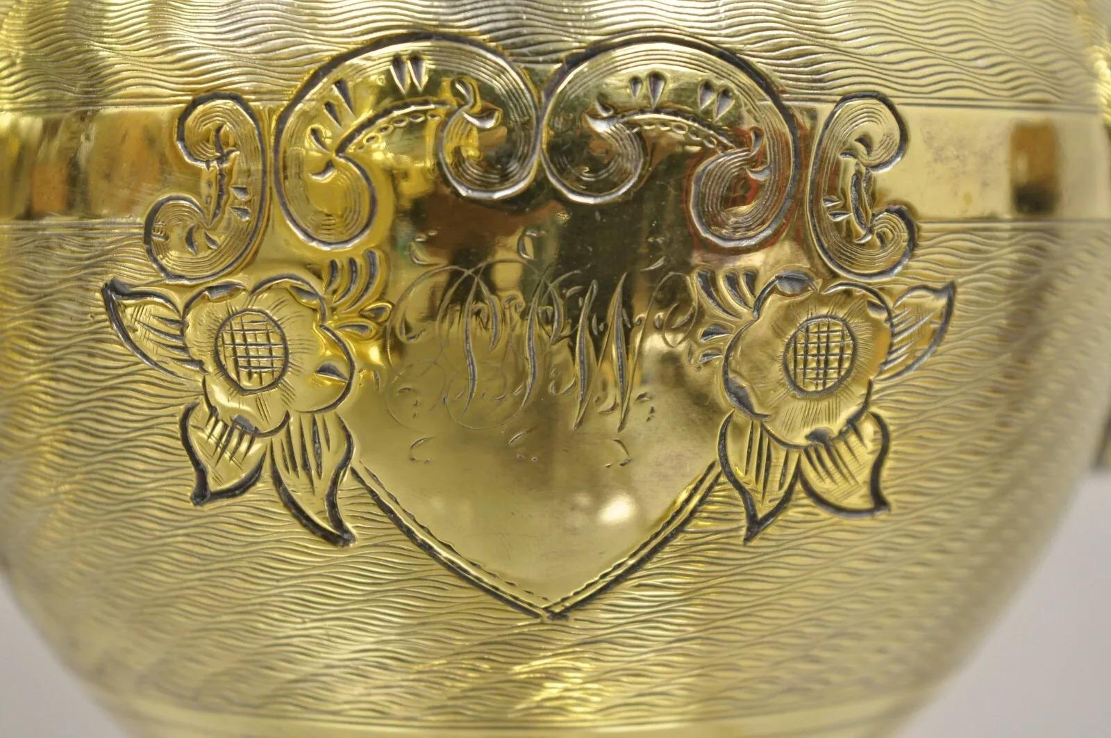 20ième siècle Service à thé victorien Meriden orné d'or avec monogramme « PPW » - 5 pièces en vente