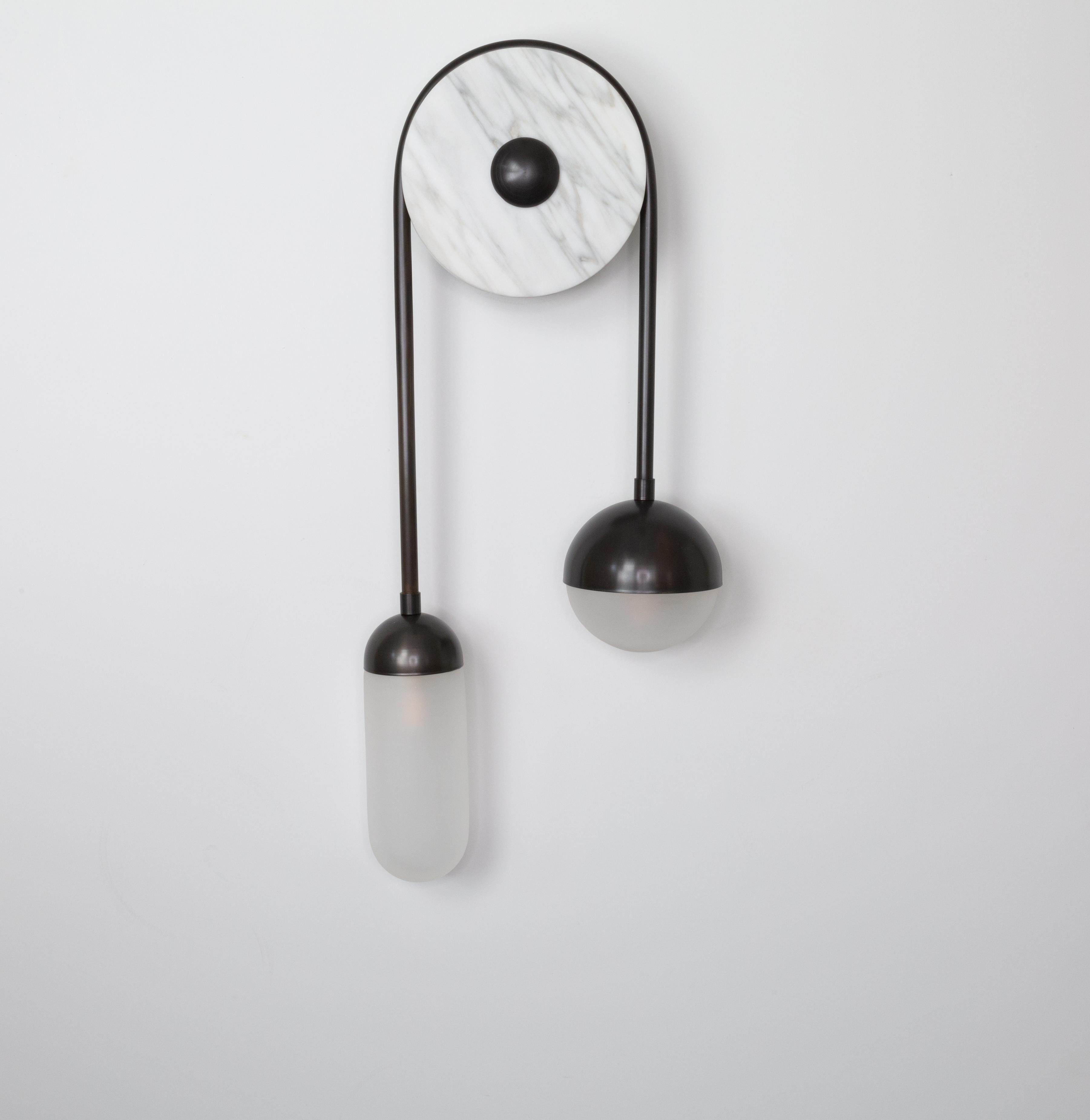 Meridian, scendiletto in ottone annerito, marmo e vetro soffiato a mano, Kalin Asenov in vendita 9