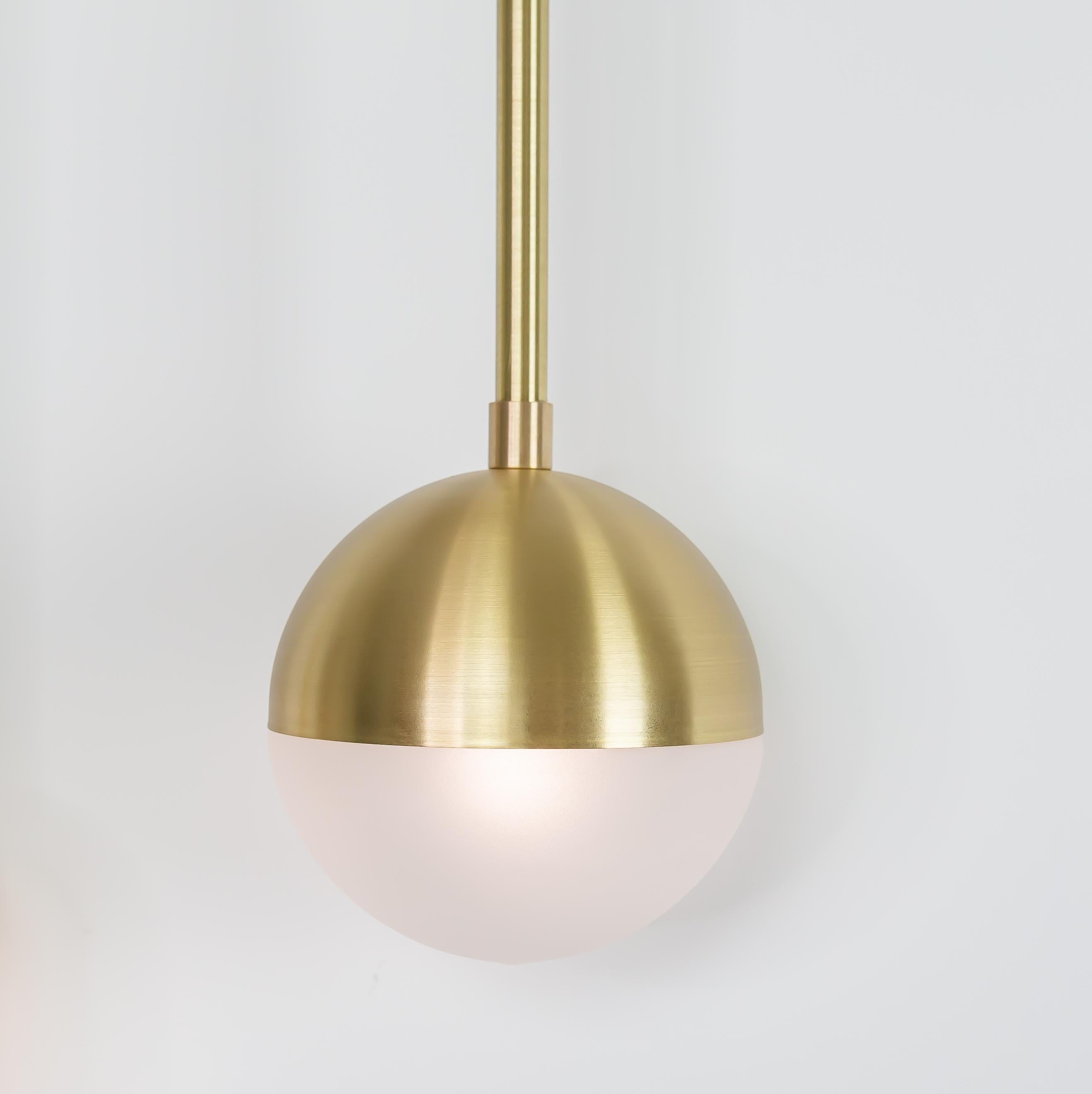 Applique méridienne en laiton satiné, marbre et verre soufflé à la main, Kalin Asenov en vente 5