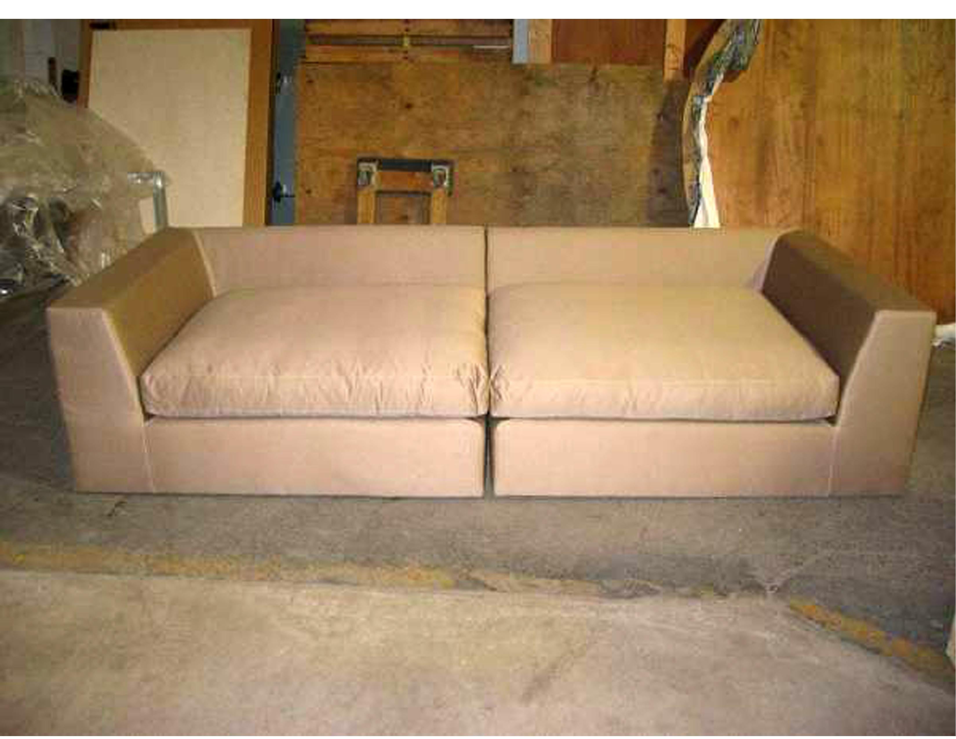 Meridiani Lewis Plus Sofa, consisting of (2) 130cm end units
Measures: 102.3