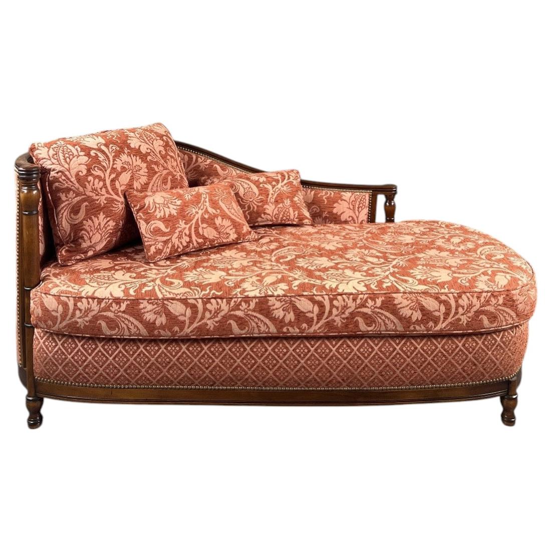 Méridienne im Louis-XVI-Stil, mit üppigem Blumenmuster, 20. Jahrhundert im Angebot
