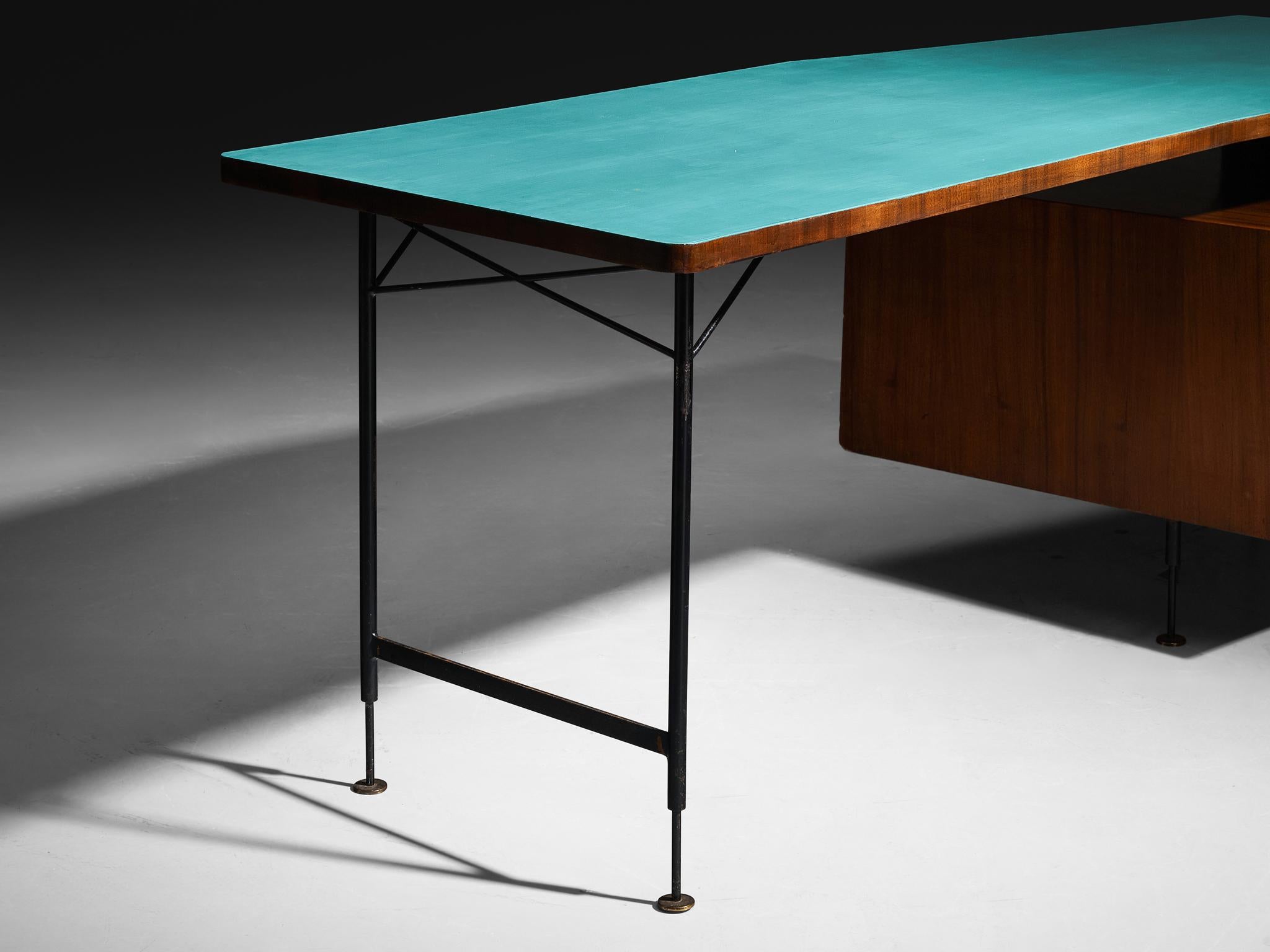 Merighi & Dall'Olmo Italienischer Schreibtisch aus Teakholz, Eisen und türkisblauer Platte 1950er Jahre im Angebot 4