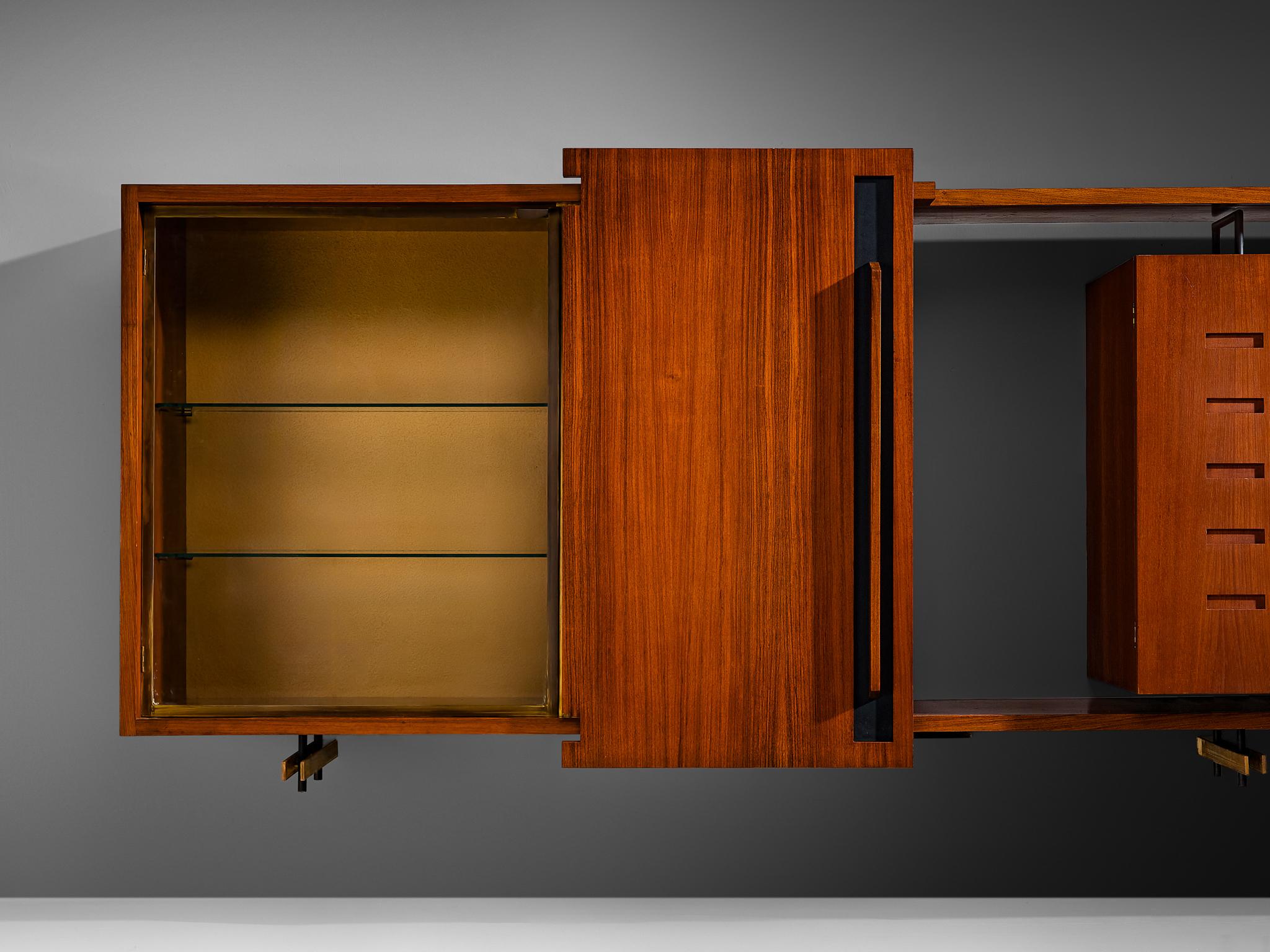 Merighi & Dall'Olmo Italienisches schwebendes Wand-Sideboard aus Teakholz 1950er Jahre (Messing) im Angebot