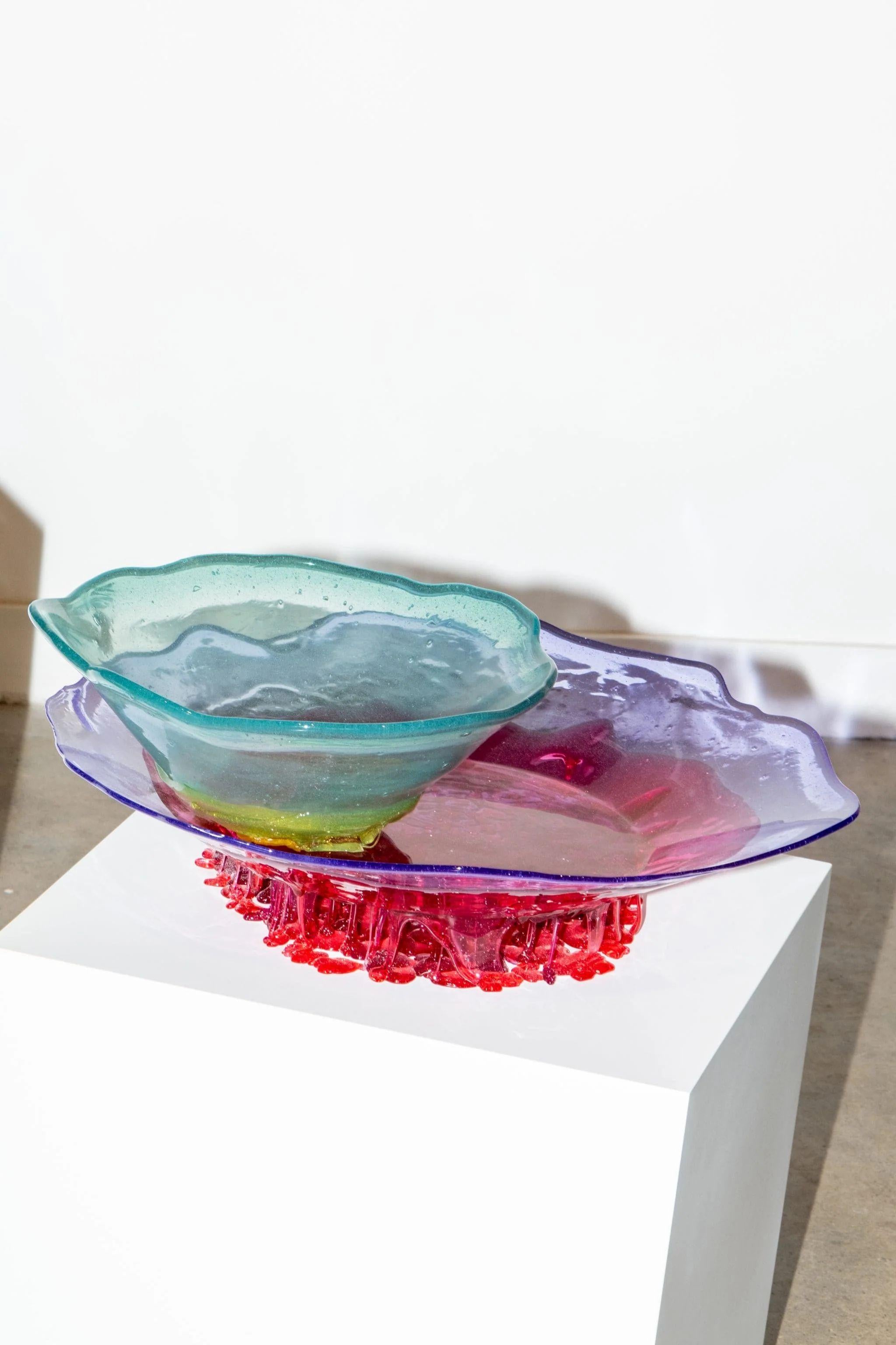 Each vase by Edizioni del Pesce embodies a singular and unrepeatable identity, telling a different story through innovative shapes, intricate details and a varied chromatic range. The diversity of the techniques gives each vase a distinctive