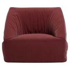 Meritalia Crease origami Poltrona imbottita in morbida lana di Faye Toogood