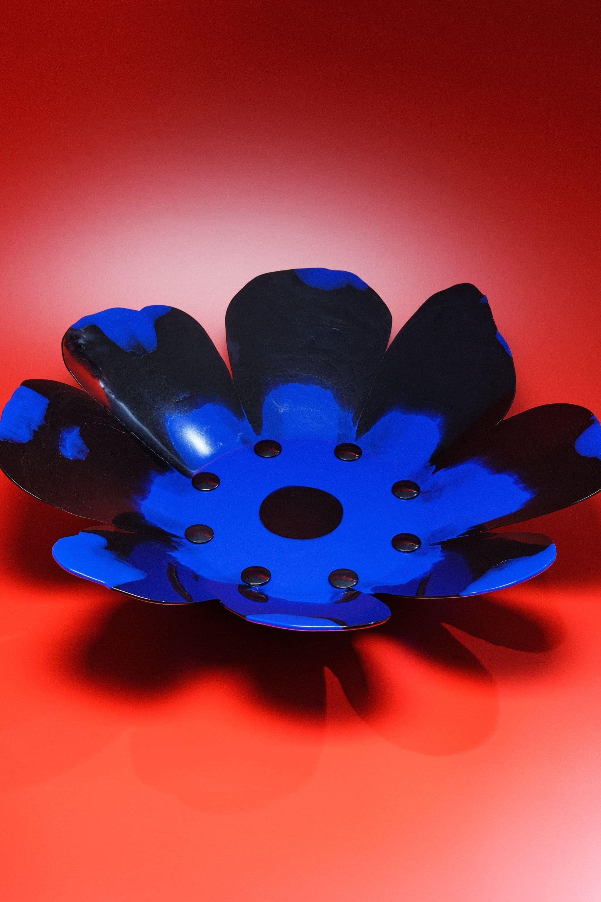 Meritalia Papavero Vase / Black and Blue by Gaetano Pesce For Sale 3
