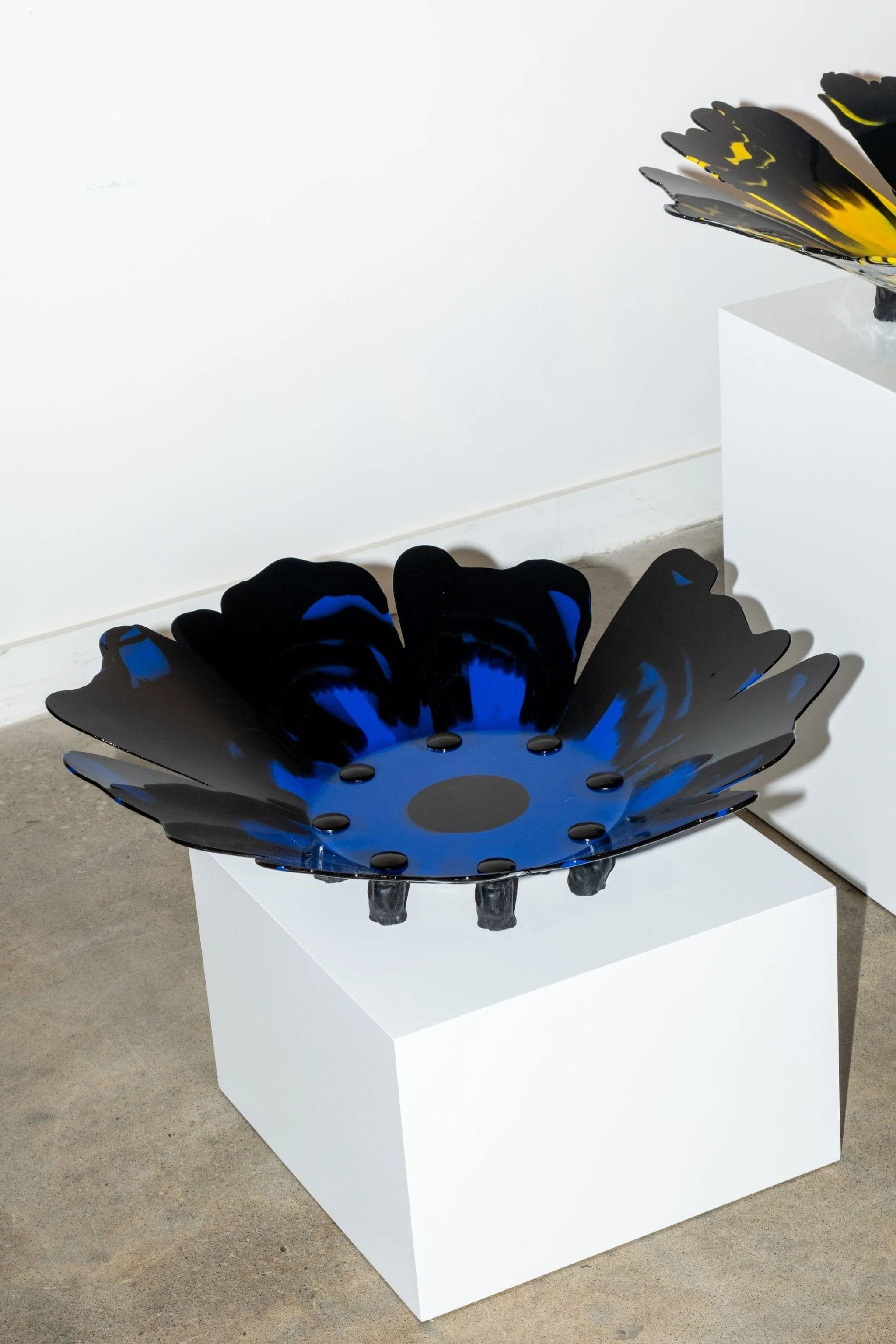 Post-Modern Meritalia Papavero Vase / Black and Blue by Gaetano Pesce For Sale