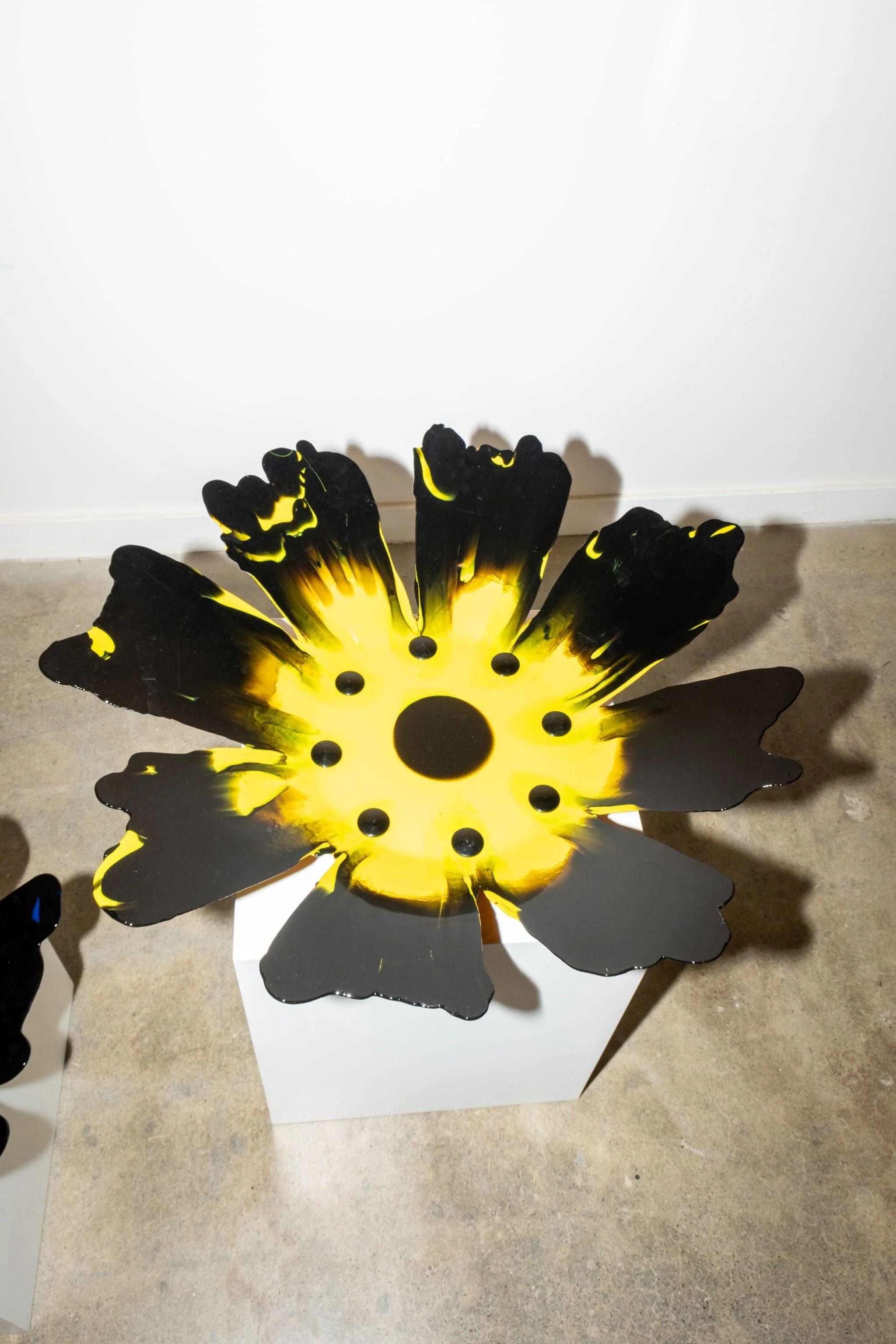 Post-Modern Meritalia Papavero Vase / Black and Yellow by Gaetano Pesce For Sale