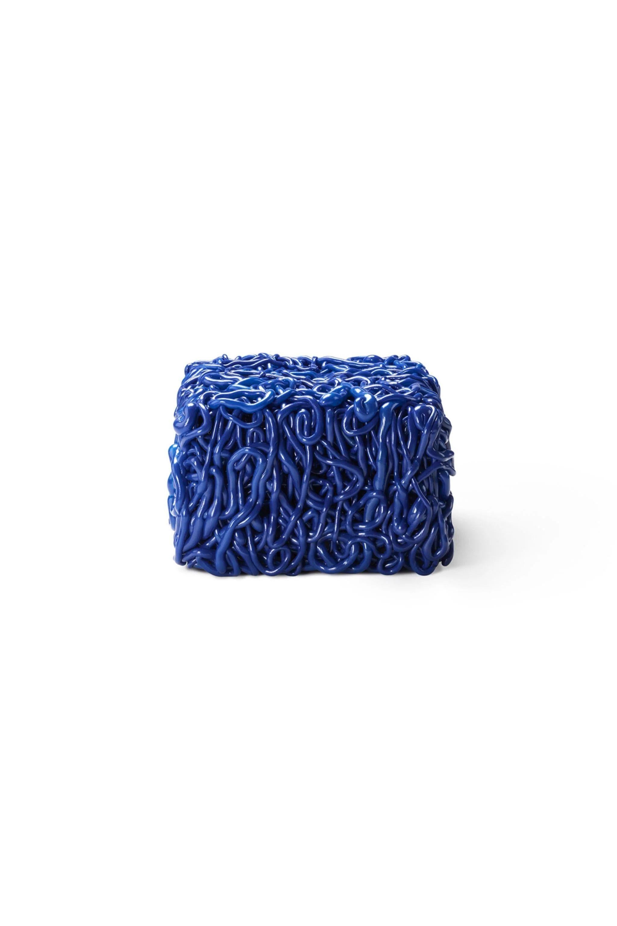 Meritalia Senzafine Hocker, blau von Gaetano Pesce (21. Jahrhundert und zeitgenössisch) im Angebot