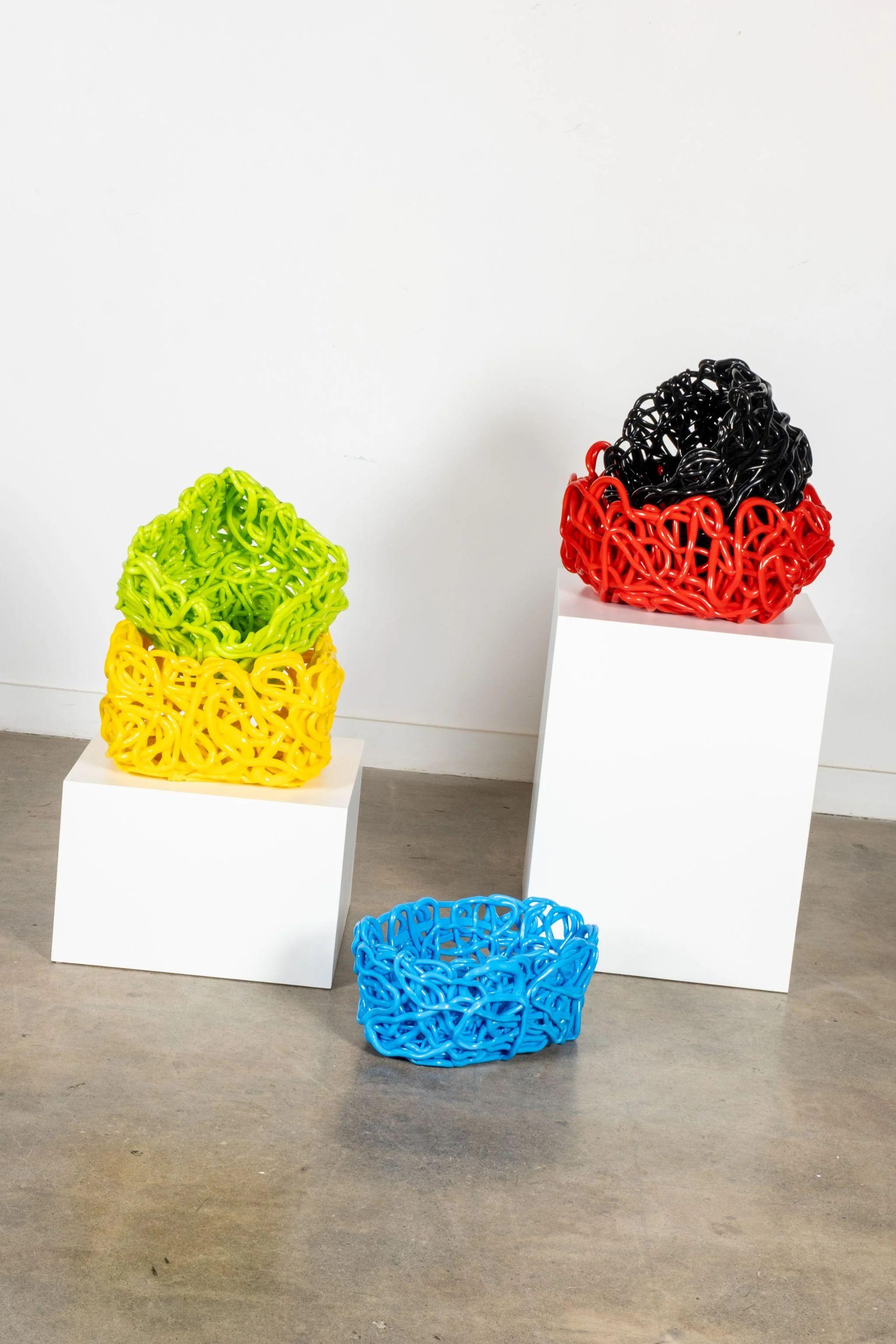 Meritalia SENZAFINE Runder Korb, Medium / Schwarz von Gaetano Pesce (21. Jahrhundert und zeitgenössisch) im Angebot