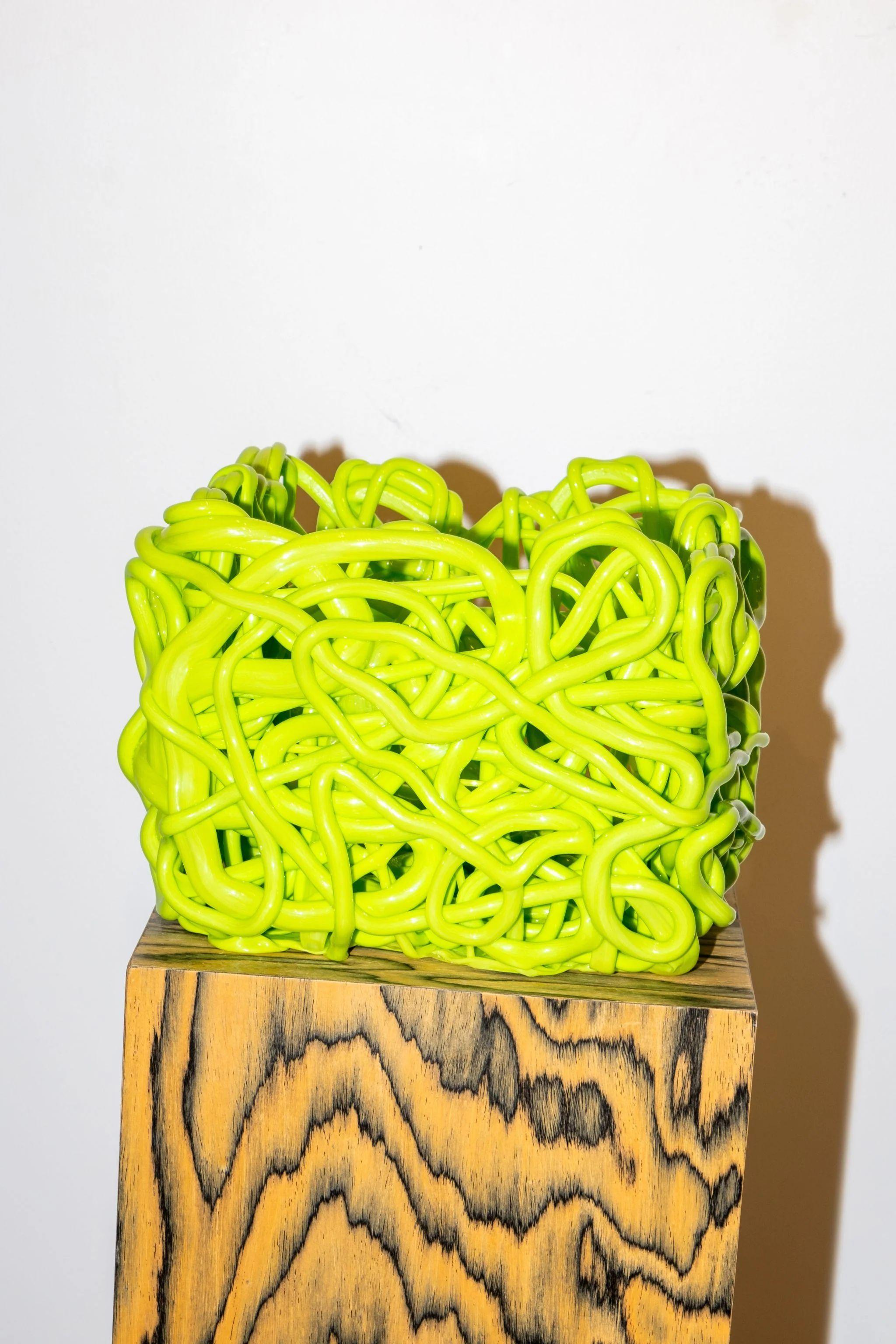 Postmoderno Cestino quadrato Meritalia SENZAFINE, Medium / Greene & Greene di Gaetano Pesce in vendita