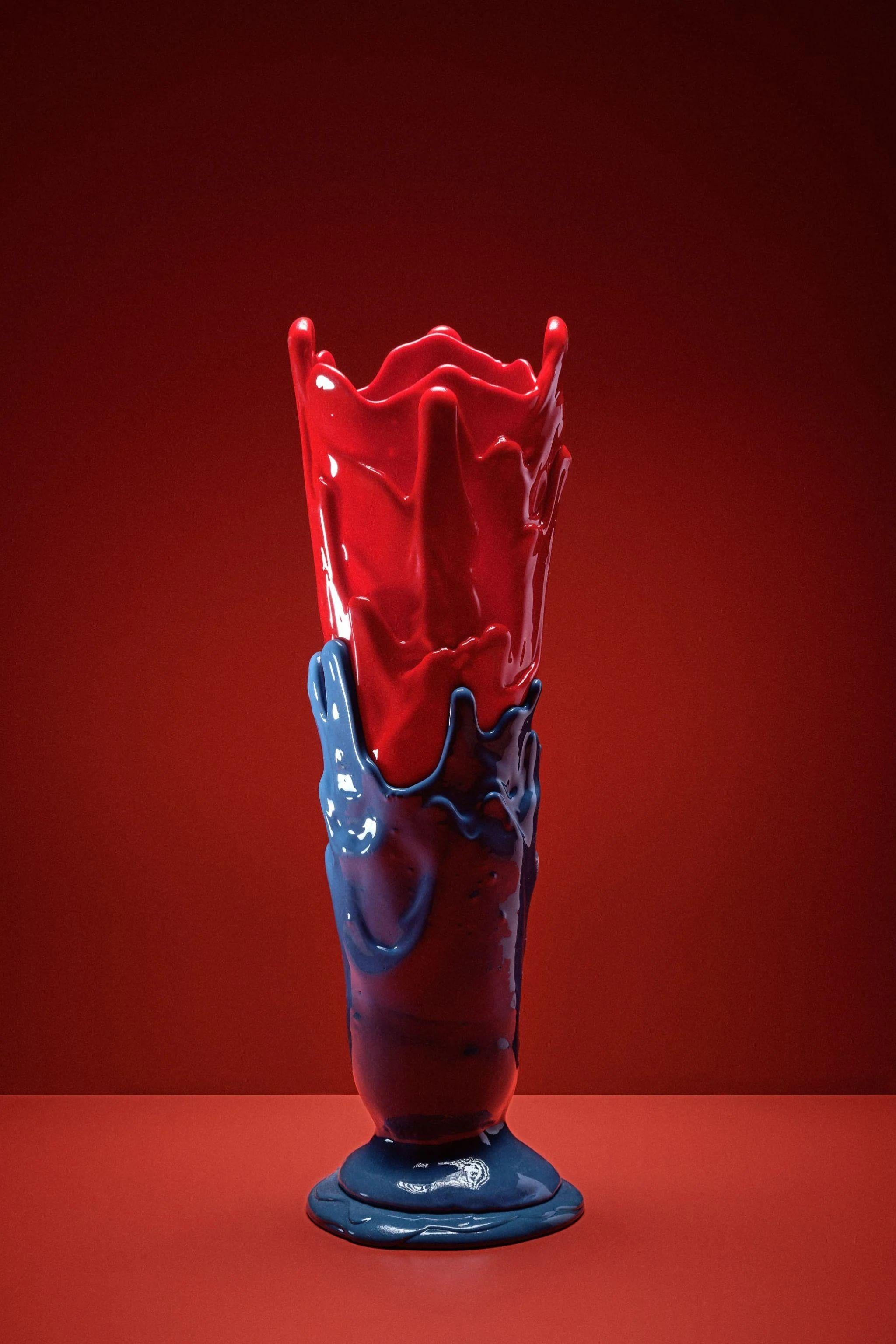 Meritalia Tall Vase / Blue and Red by Gaetano Pesce In New Condition For Sale In Toronto, ON