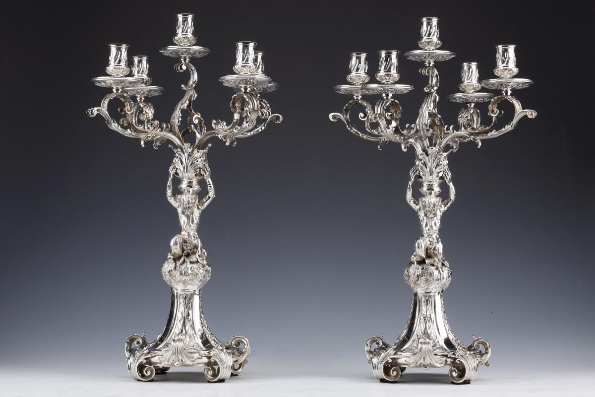 XIXe siècle Merite - Paire de candélabres en argent sterling du 19ème siècle en vente