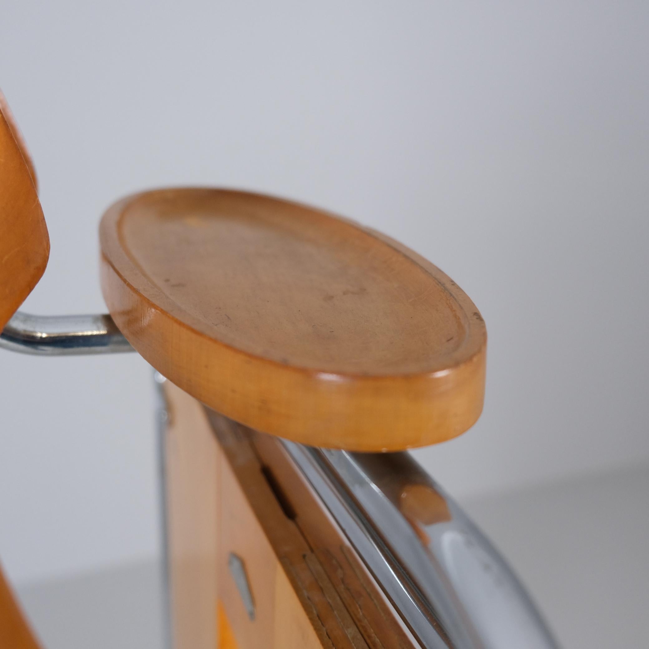 Valet de chambre et presse à pantalons Merivaara en bouleau et acier tubulaire, Finlande, années 1940 en vente 3