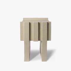 Comodino in ceramica beige Merlate di Patricia Urquiola