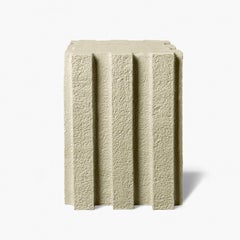 Taburete de cerámica «Merlate Beige», de Patricia Urquiola