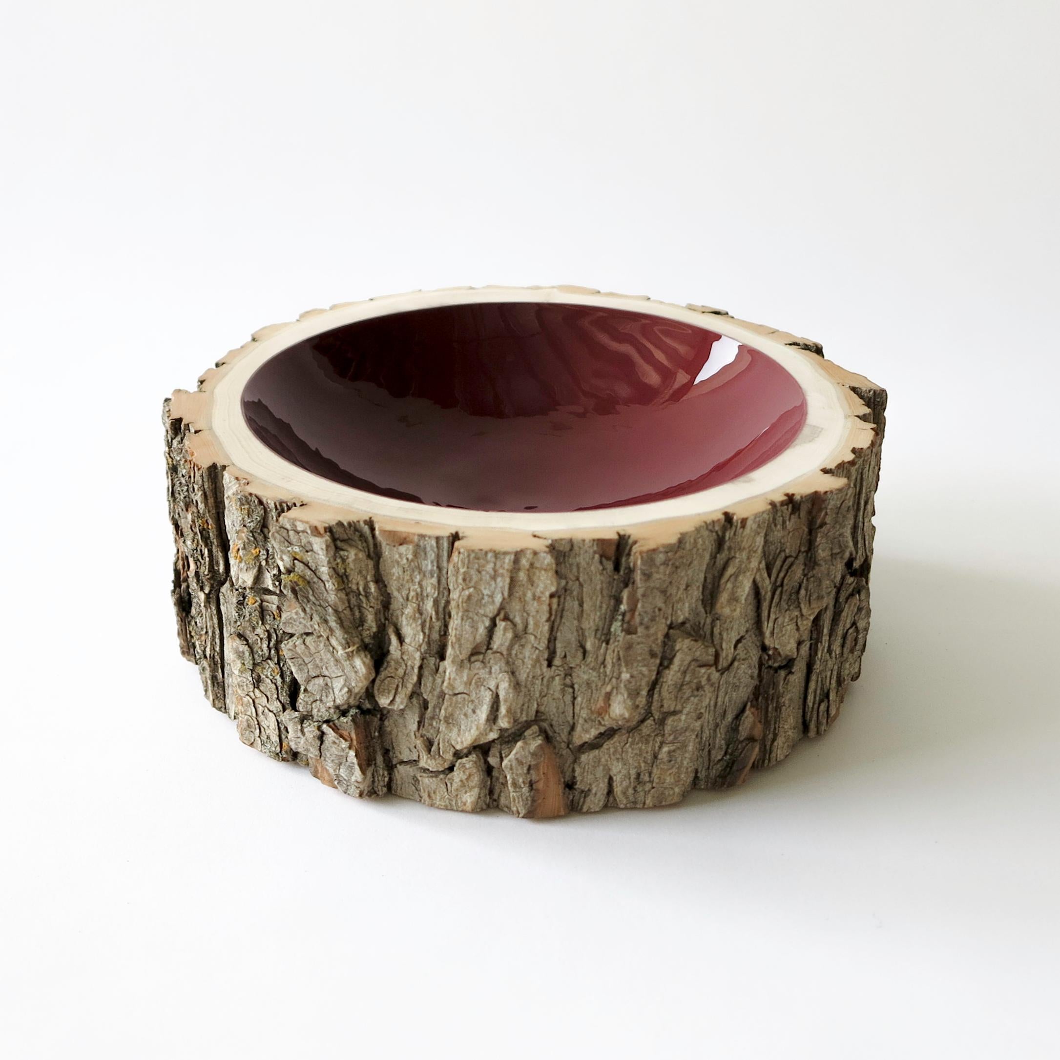 Perfect as a feature objet d'art on your table or shelves, a catch-all for jewellery and special items, or displayed as a group for a striking centrepiece. 
Each Log Bowl is unique and makes the perfect one of a kind gift.

Log Bowls combine the