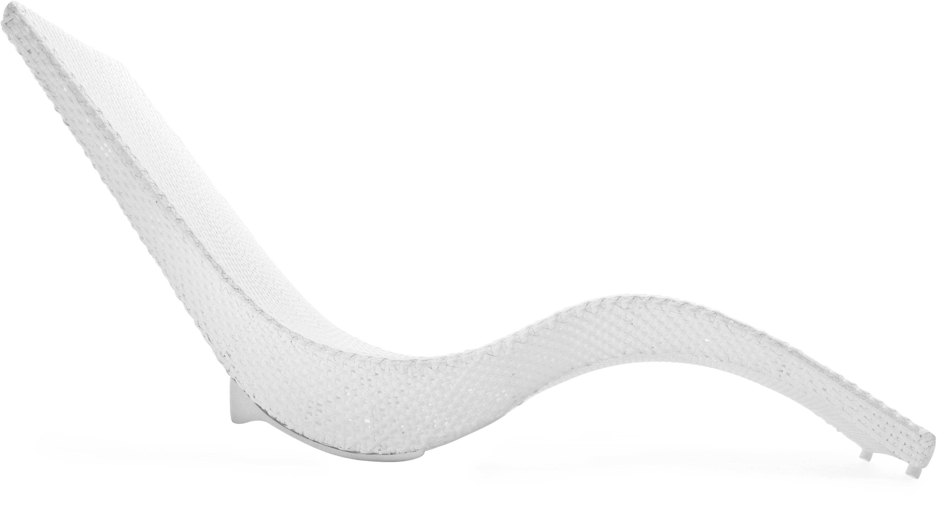 Mermaid Chaise Lounge by Kenneth Cobonpue In New Condition In Geneve, CH