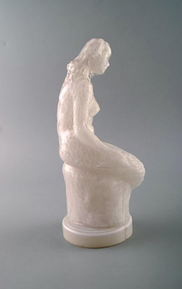 Mermaid in white glass. 20th century.
In very good condition.
Measures: 24.5 x 11.5 cm.