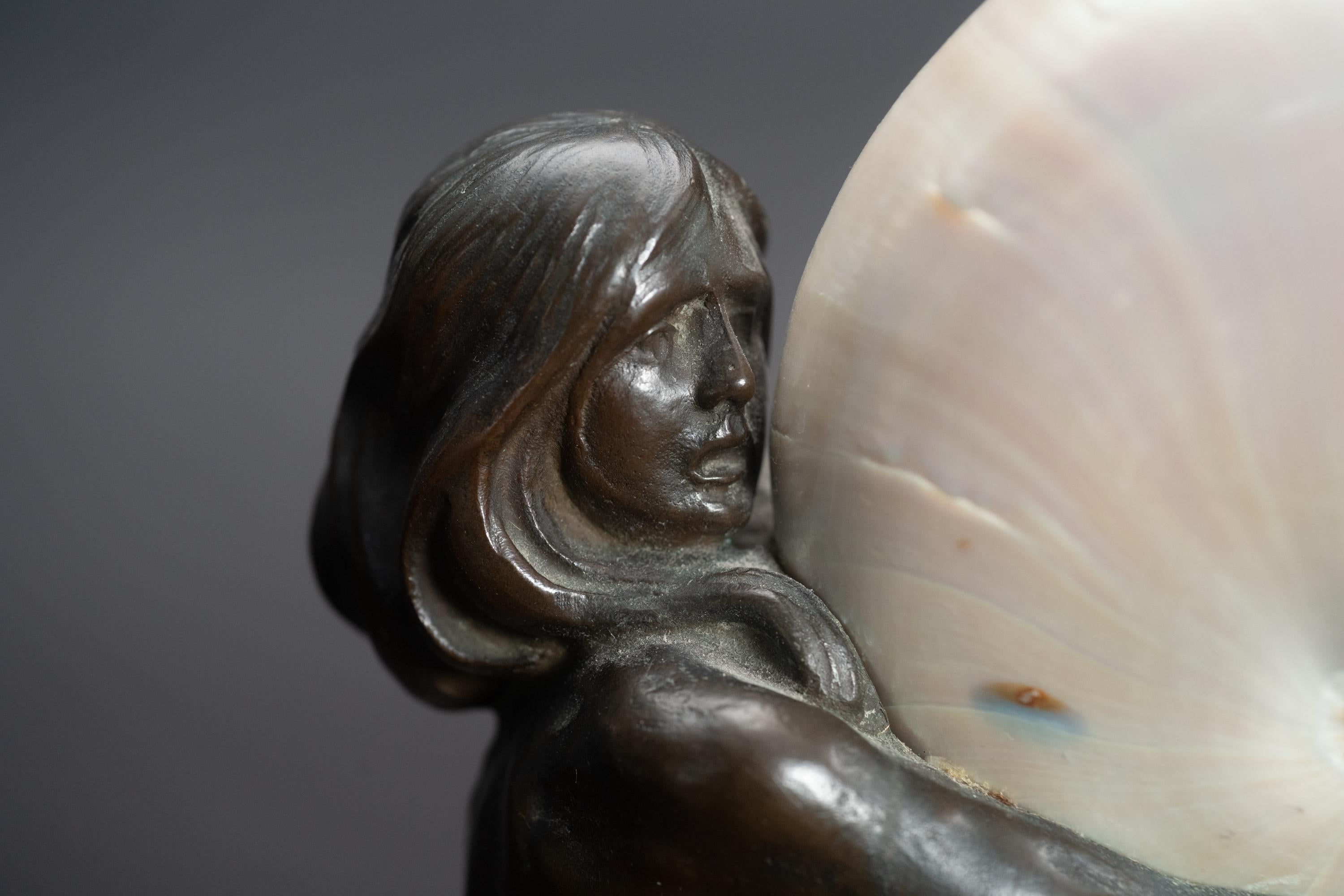 Early 20th Century Secessionist Bronze Mermaid Shell Lamp by Gustav Gurschner and Johann Lotz Witwe For Sale