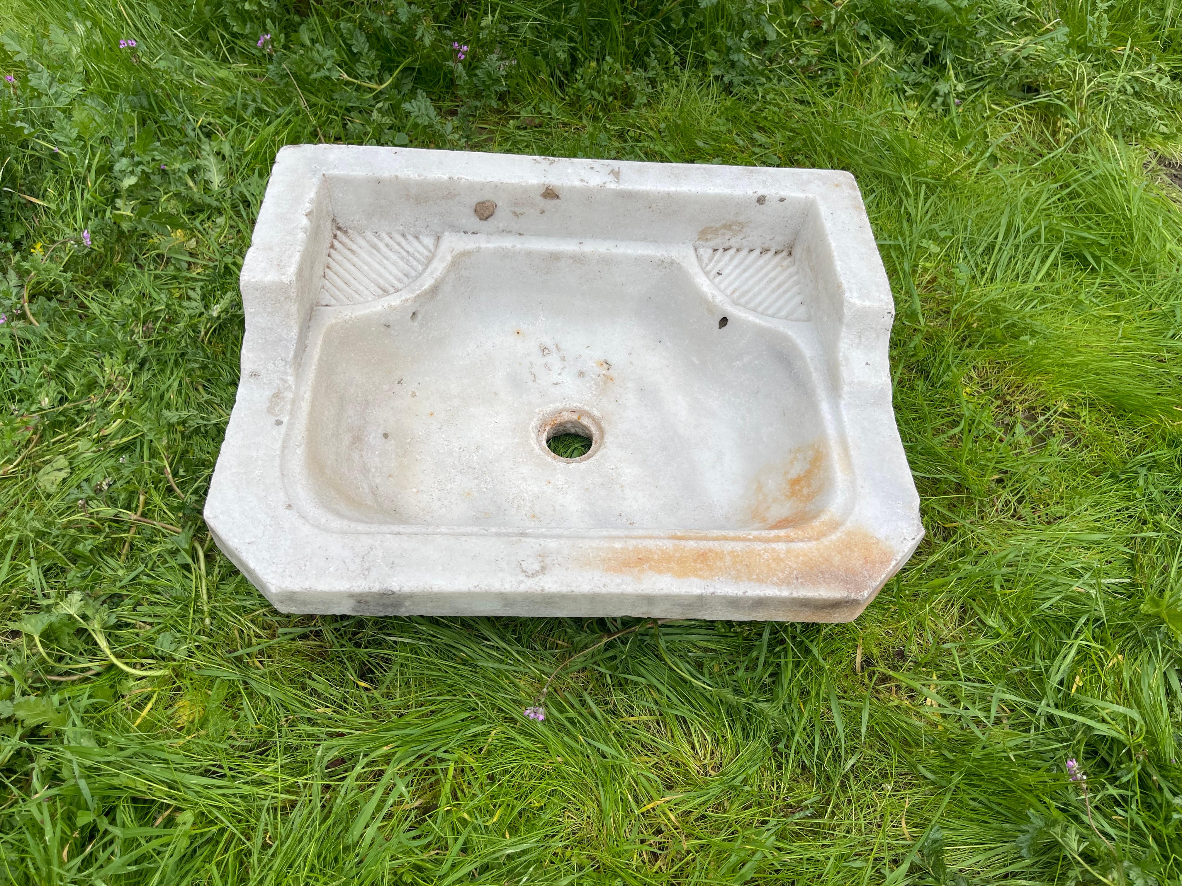 Hand-Crafted Mermer Lavabo (Ottoman Marble Sink) 0235 For Sale