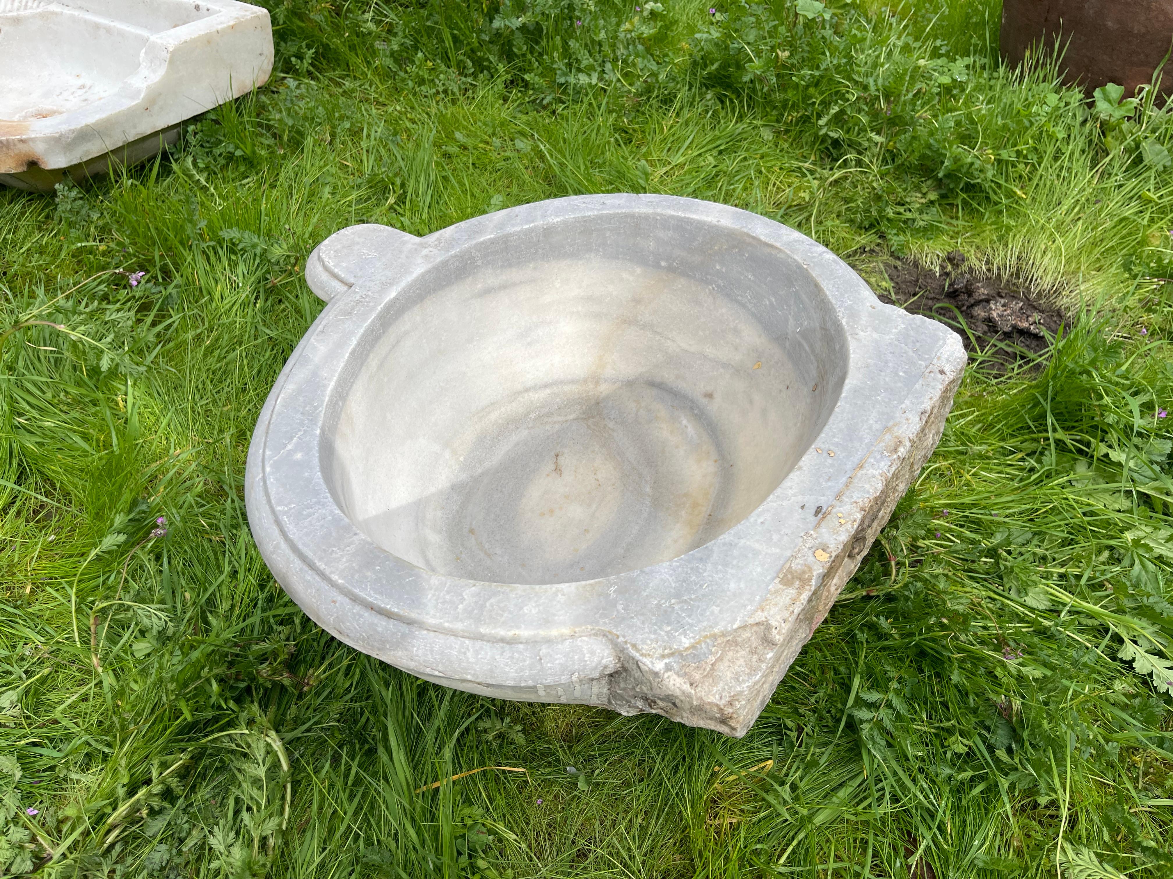 Hand-Crafted Mermer Lavabo (Ottoman Marble Sink) 0239 For Sale
