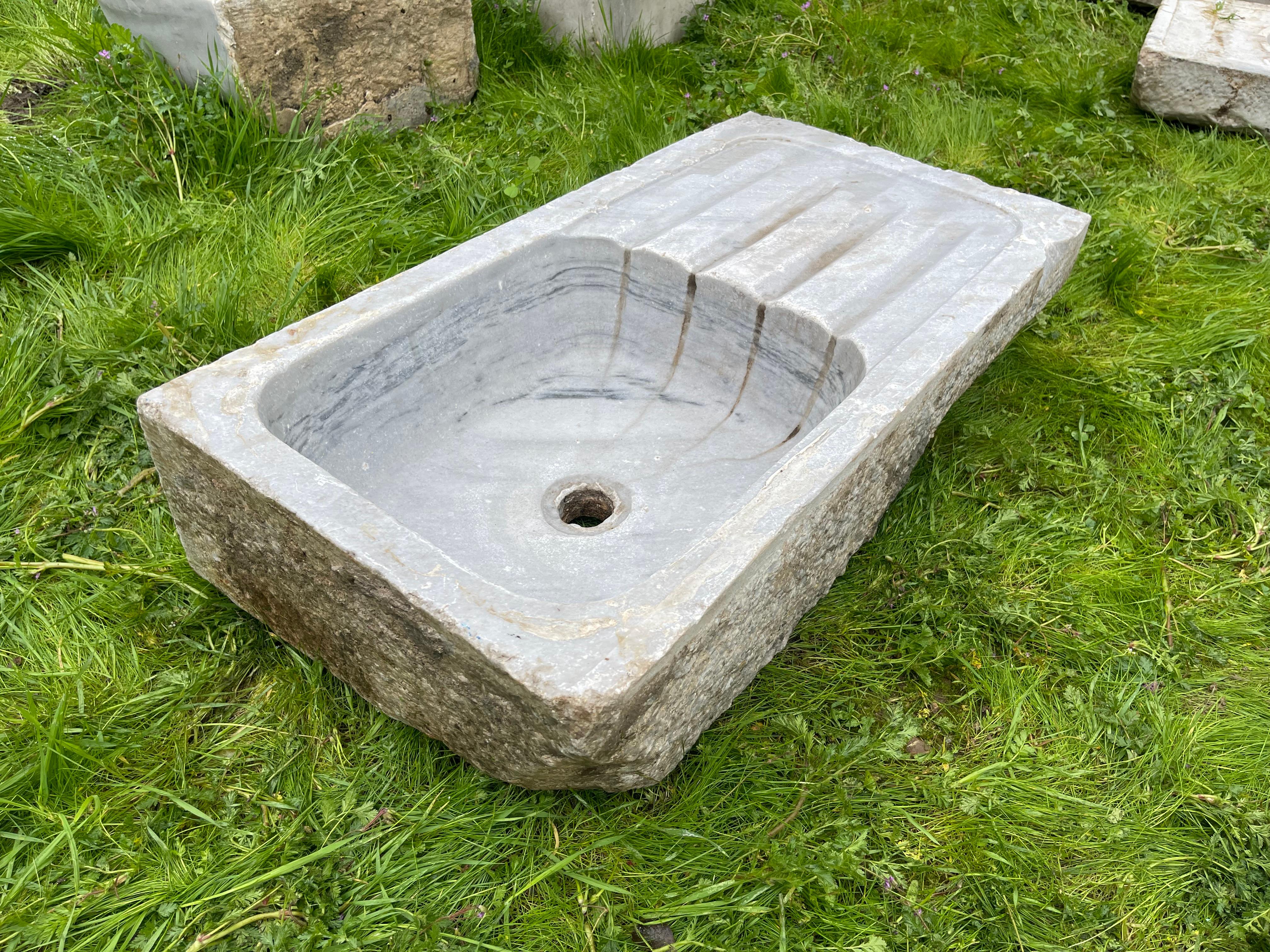 Mermer Lavabo (Ottoman Marble Sink) 0251 In Good Condition For Sale In Ojai, US