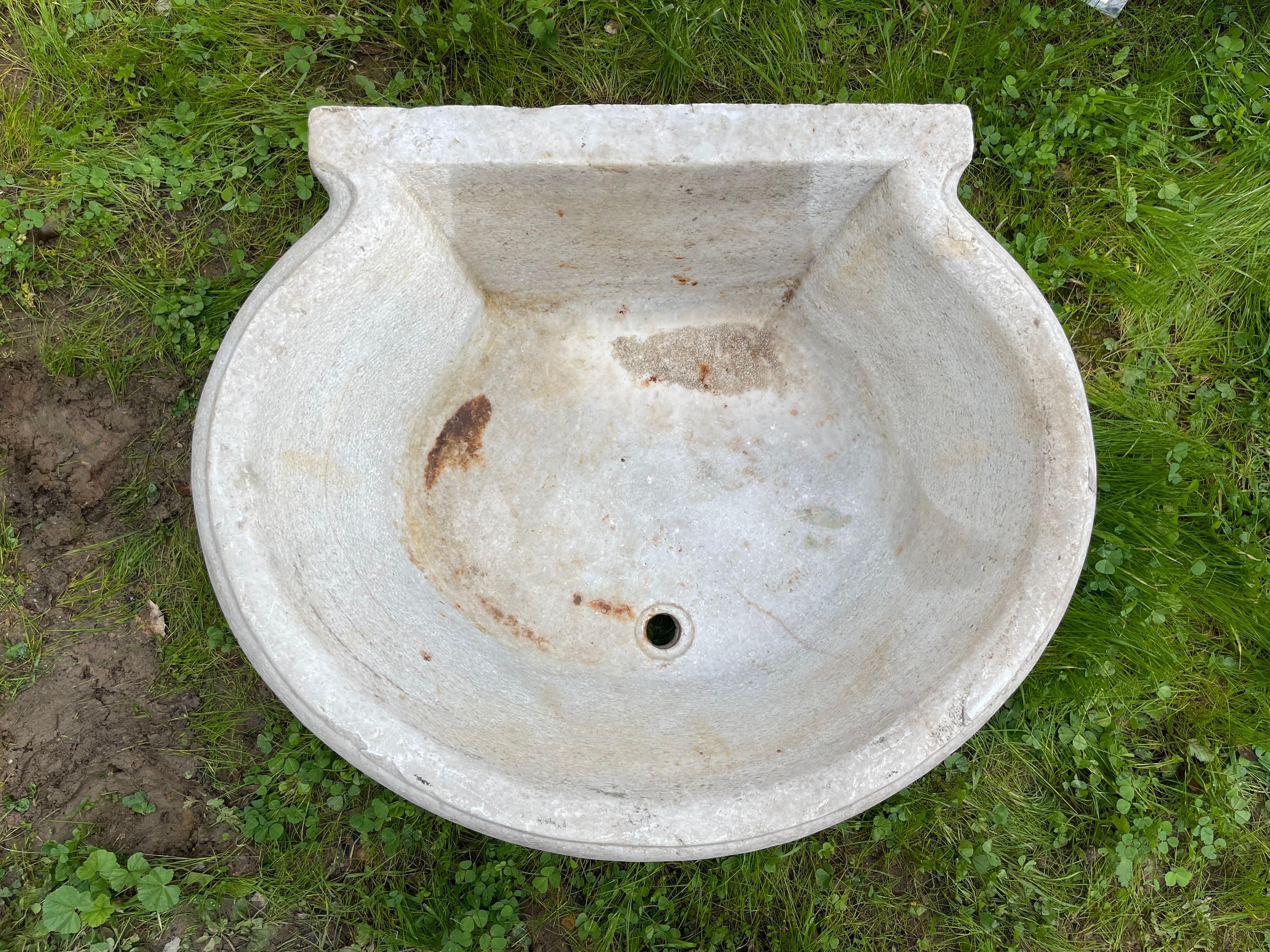 Mermer Lavabo (Lavabo en marbre) Bon état - En vente à Ojai, US