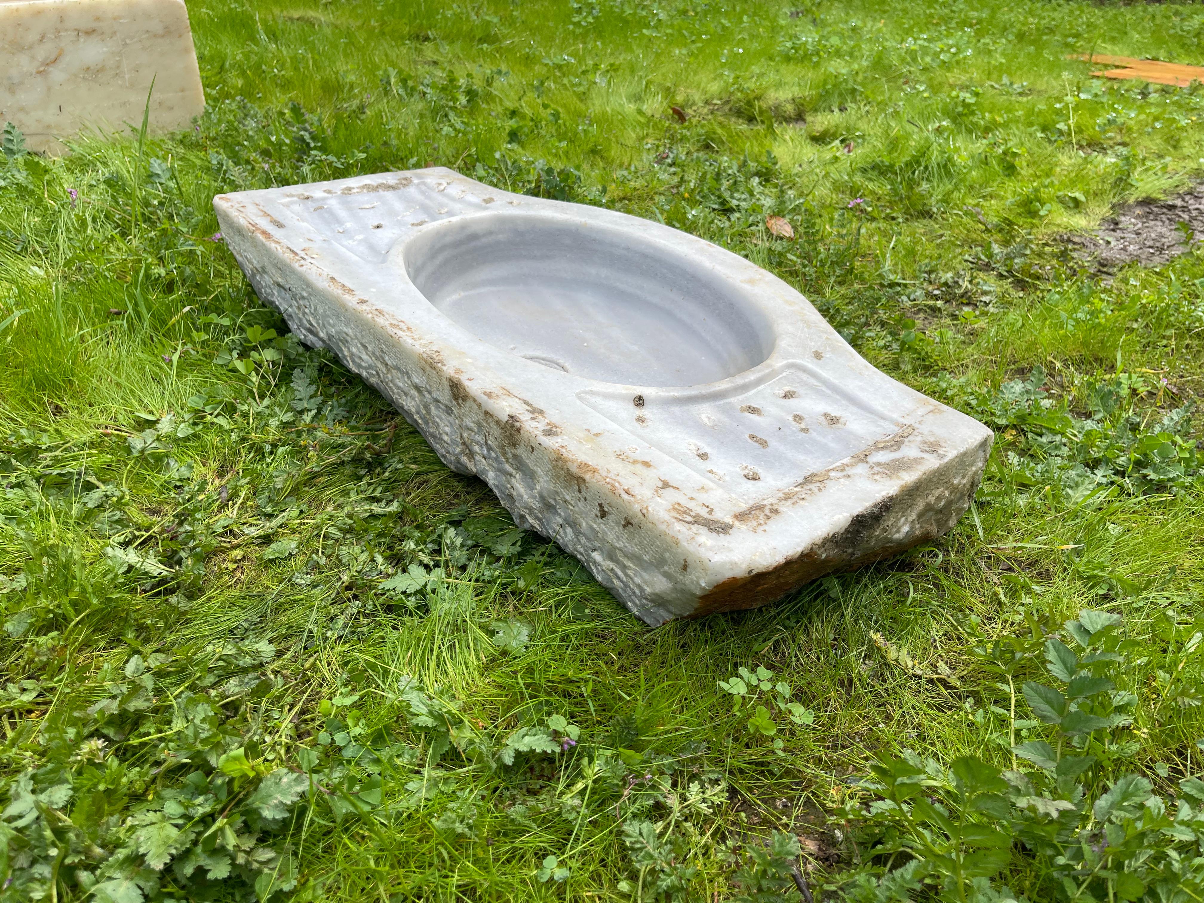 20ième siècle Mermer Lavabo (Lavabo en marbre) en vente
