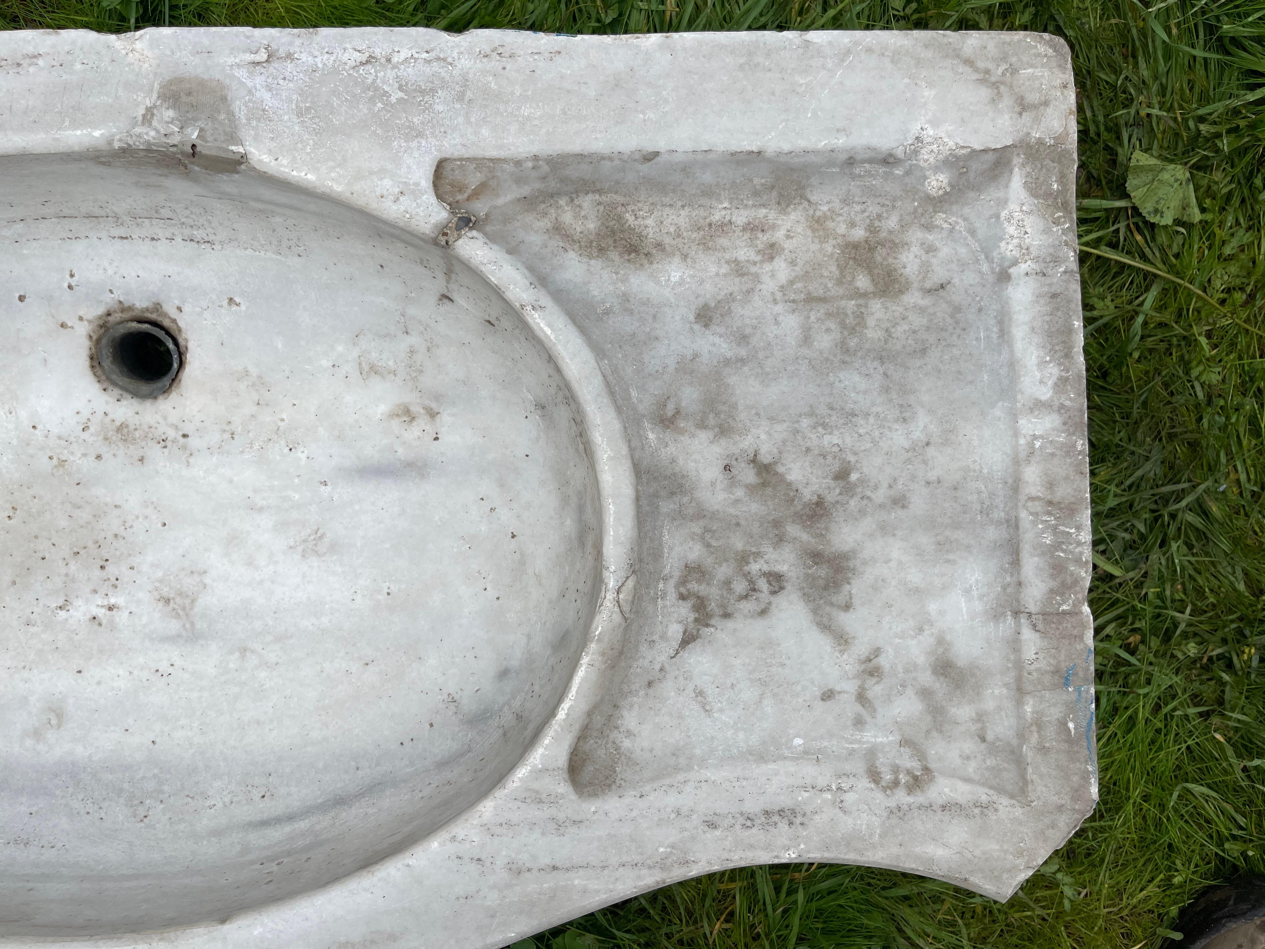 Marbre Mermer Lavabo (Lavabo en marbre) en vente