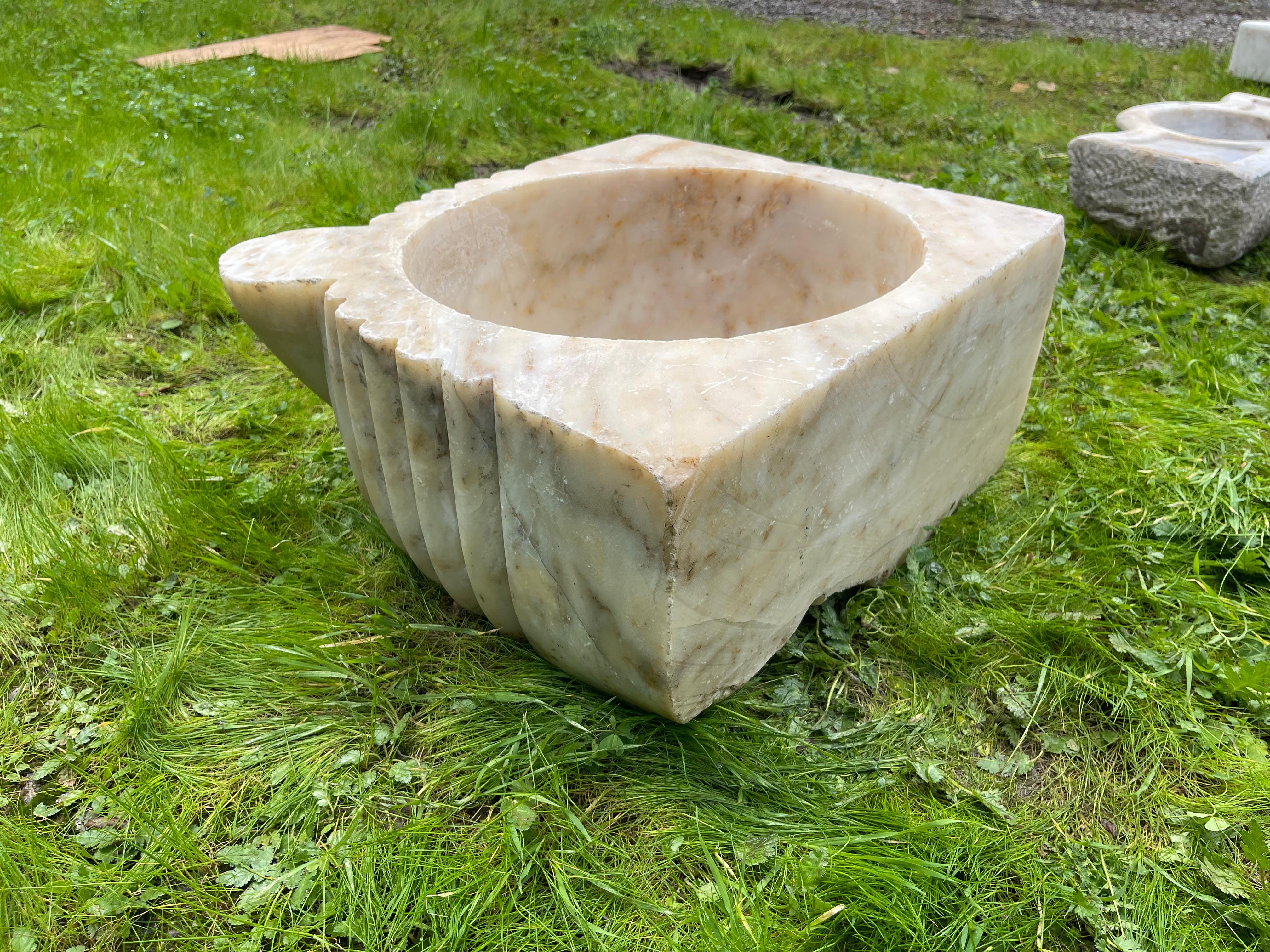 Marbre Mermer Lavabo (Lavabo en marbre) en vente