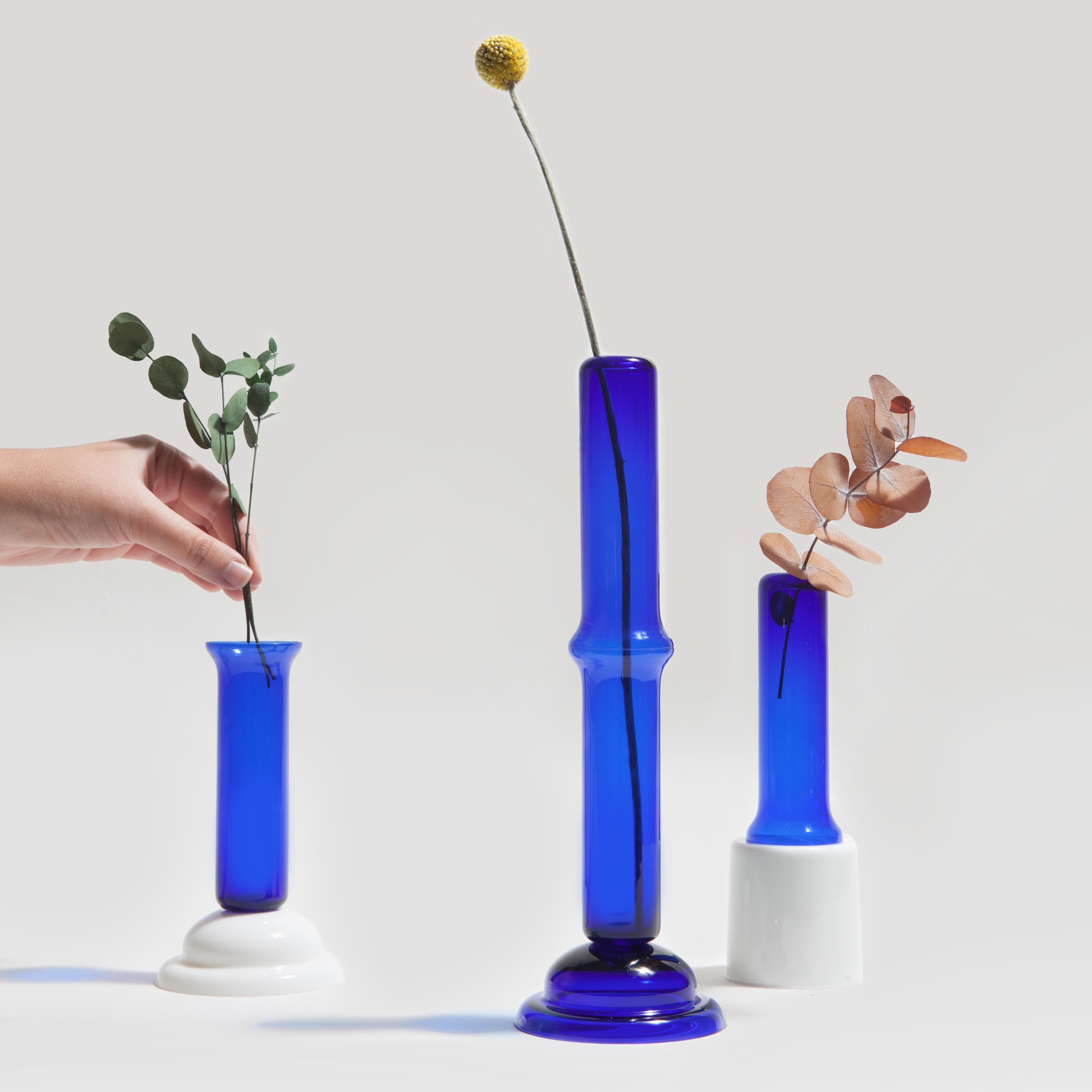 Mermerlada Estudio Blue and White Glass DNA Vases by BD Barcelona For Sale 1