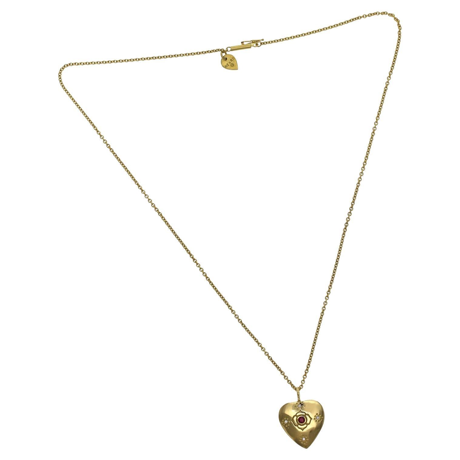 ME&RO 18K Yellow Gold Diamond and Ruby Heart Necklace Size 18" For Sale