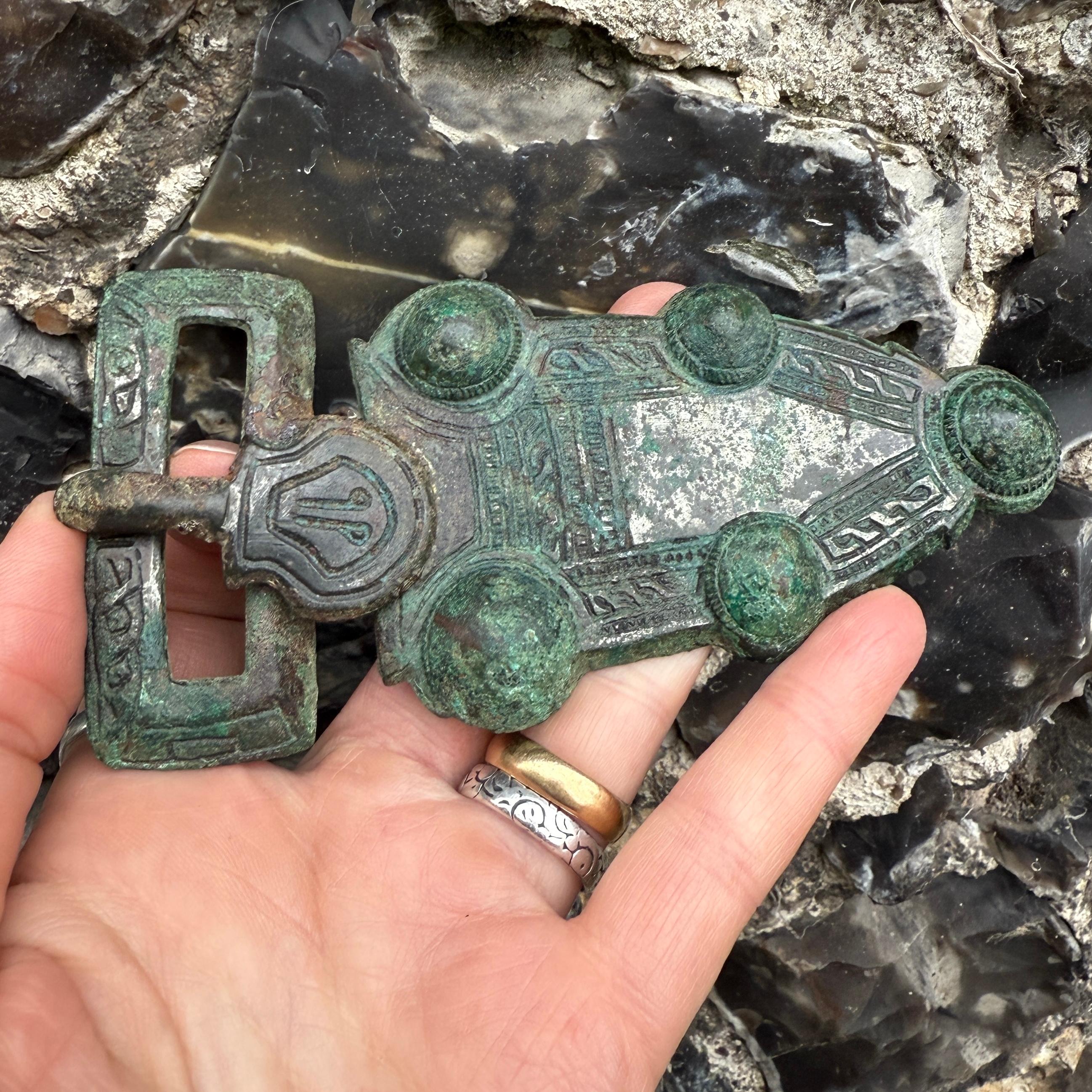 Merovingian Buckle and Trapezoidal Plate. Northern Gaul, circa 600–630 AD. For Sale 3