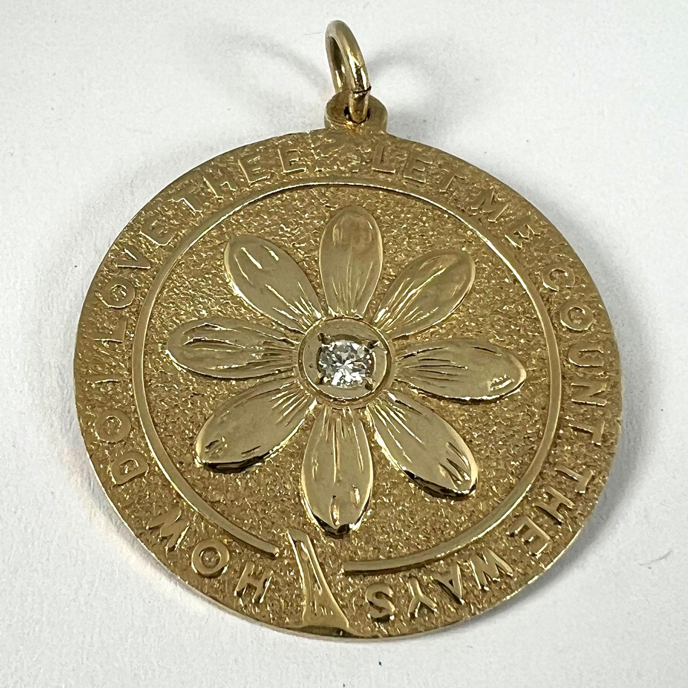 Merrin Let Me Count The Ways Daisy Pendentif d'amour en or jaune 14 carats et diamants en vente 8