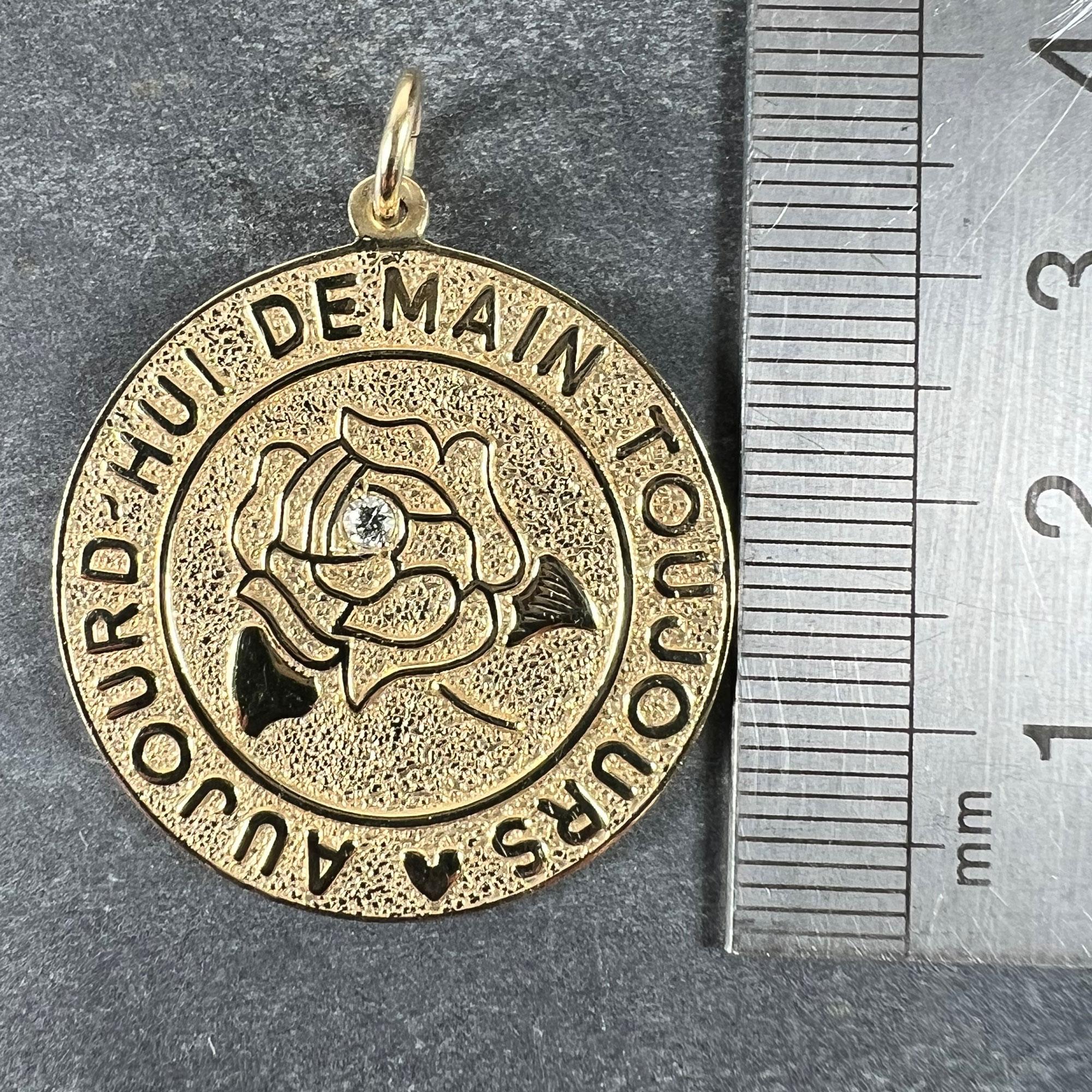 Colgante de Amor Merrin Hoy Mañana Siempre Rosa de Diamantes Oro Amarillo 14K en venta 4