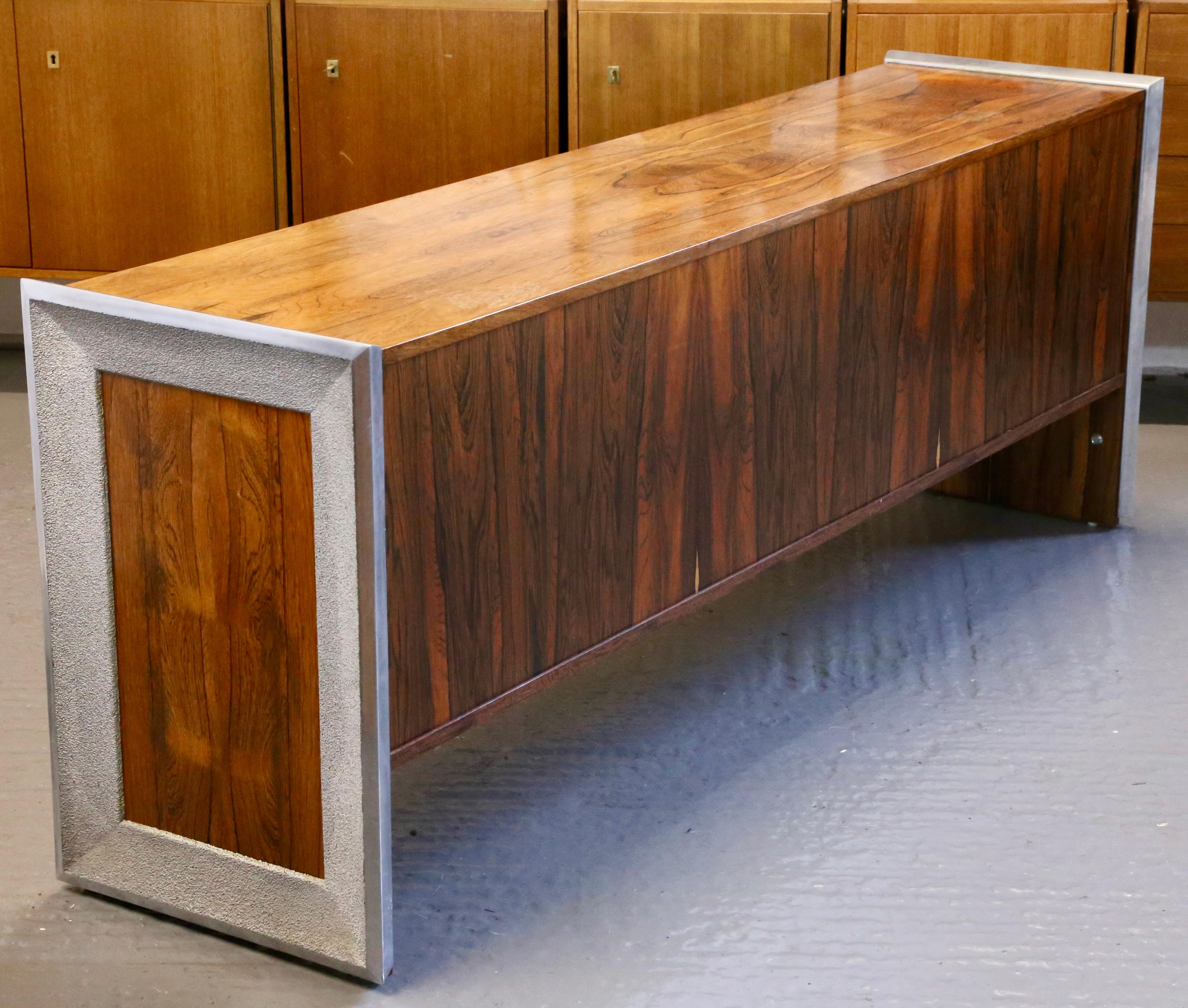 British Merrow Associates - Richard Young, Fine Rosewood Chrome & Smoked Glass Sideboard For Sale