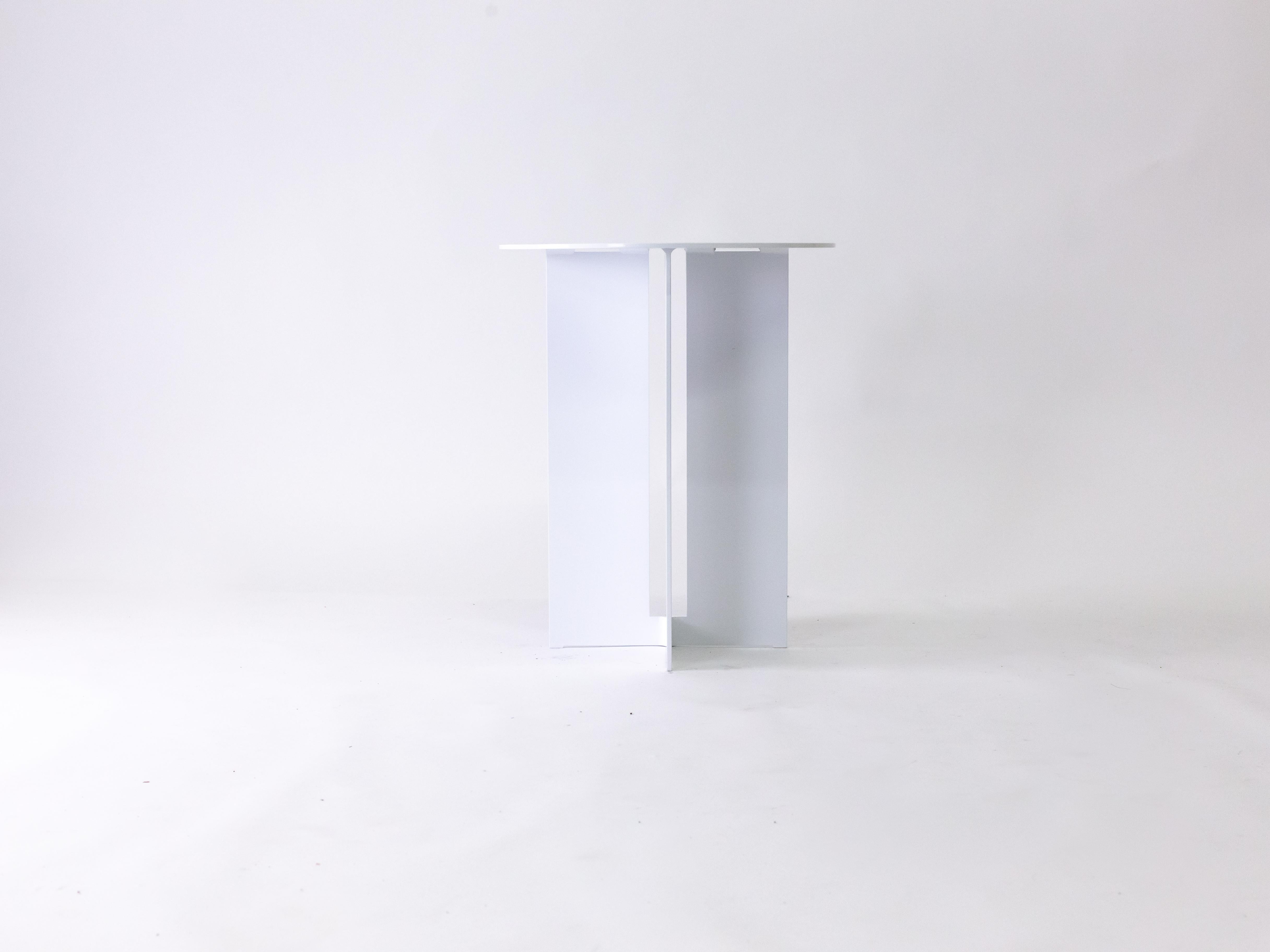 The Mers Side Table is fabricated from solid aluminum and is suitable for use indoors and out. Form is inspired by the simple utilitarianism of West Coast aluminum fishing boats.

Shown in aluminum with White painted finish.

Custom sizing and