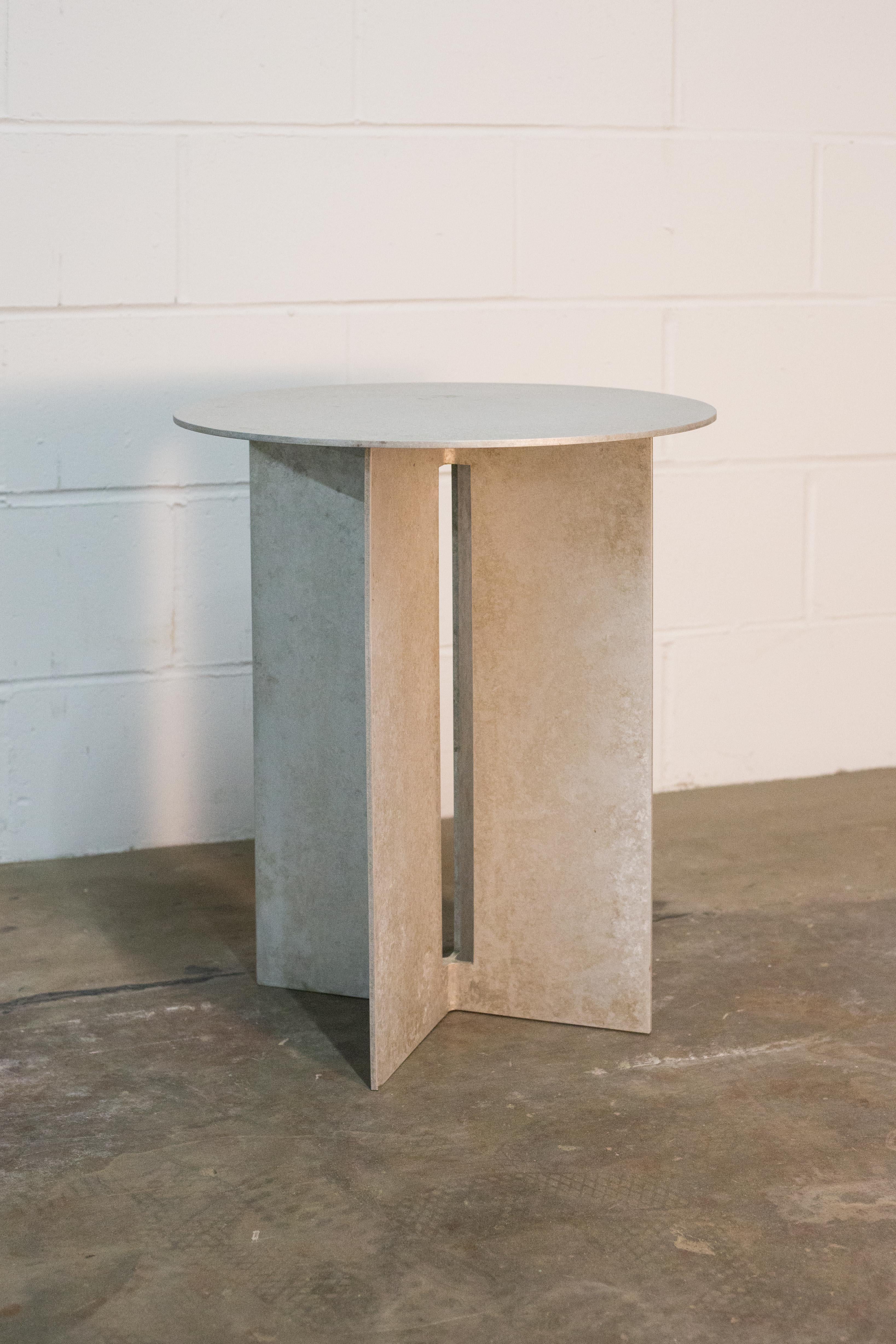 Mers Side Table in Salt Pack Aluminum In New Condition For Sale In Vancouver, BC