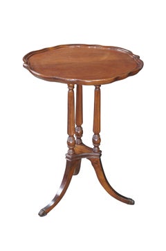 Mersman Mid Century Mahogany Scalloped Fluted Pie Crust Pedestal Stand Table