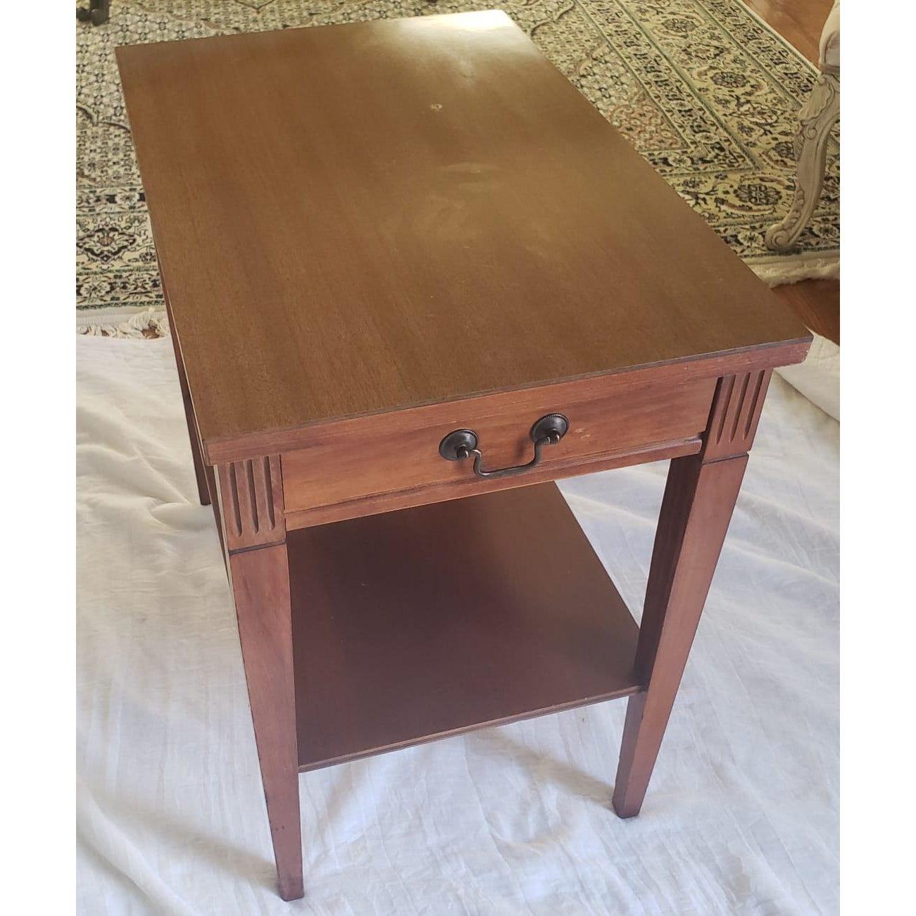 Mersman Two Tier Single Drawer Mahogany Side Table In Good Condition For Sale In Germantown, MD