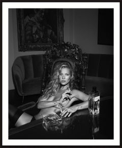 Kate Moss Drinking Gin