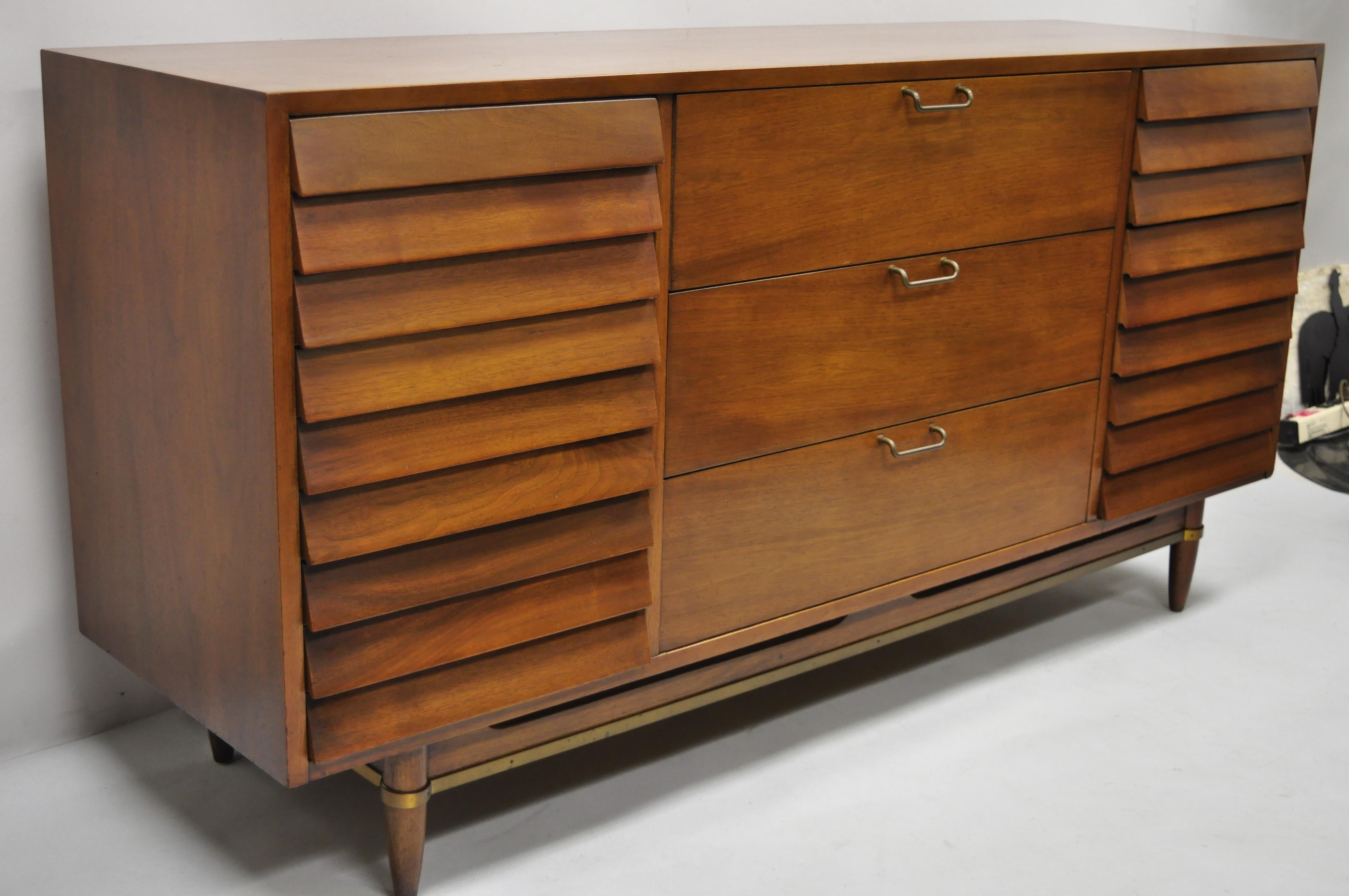 Mid-Century Modern Merton Gershun American of Martinsville Walnut Louvered Credenza Cabinet Dresser
