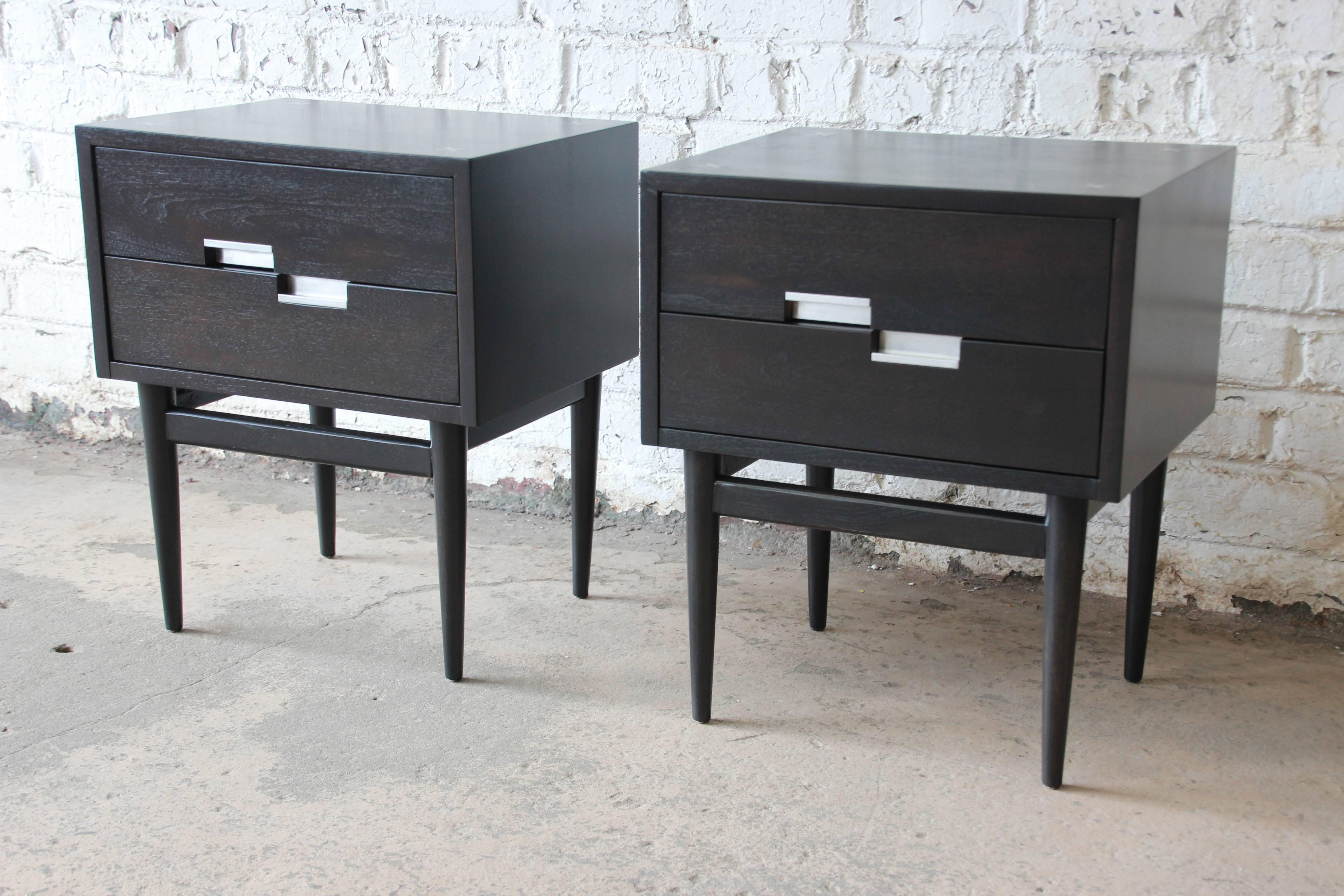 Merton Gershun for American of Martinsville Ebonized Nightstands, Pair In Excellent Condition In South Bend, IN