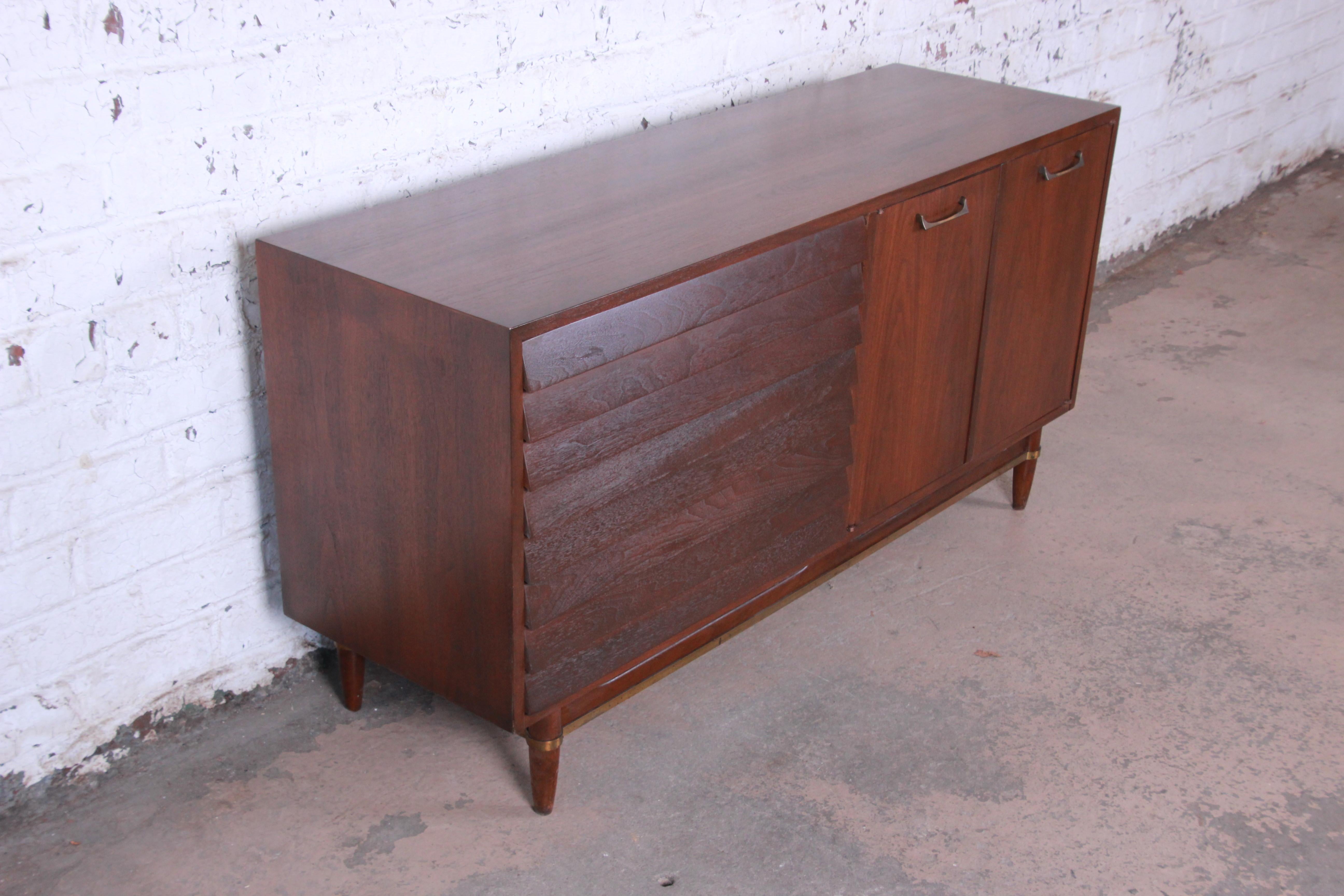 Mid-20th Century Merton Gershun for American of Martinsville Louvered Front Sideboard Credenza