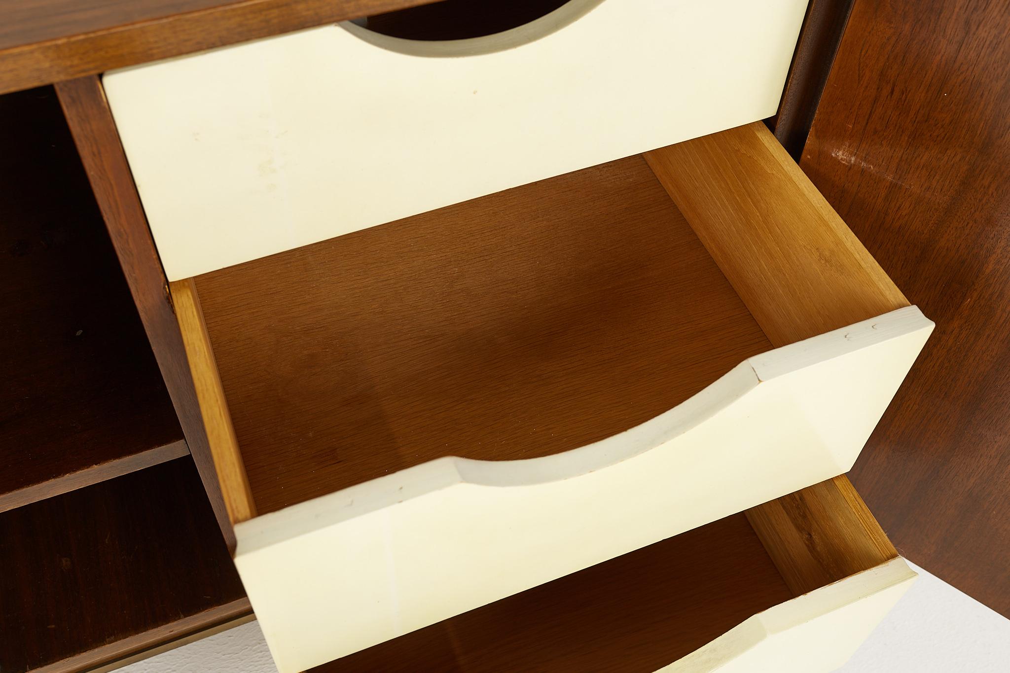 Merton Gershun for American of Martinsville Mid Century Lowboy Credenza For Sale 5