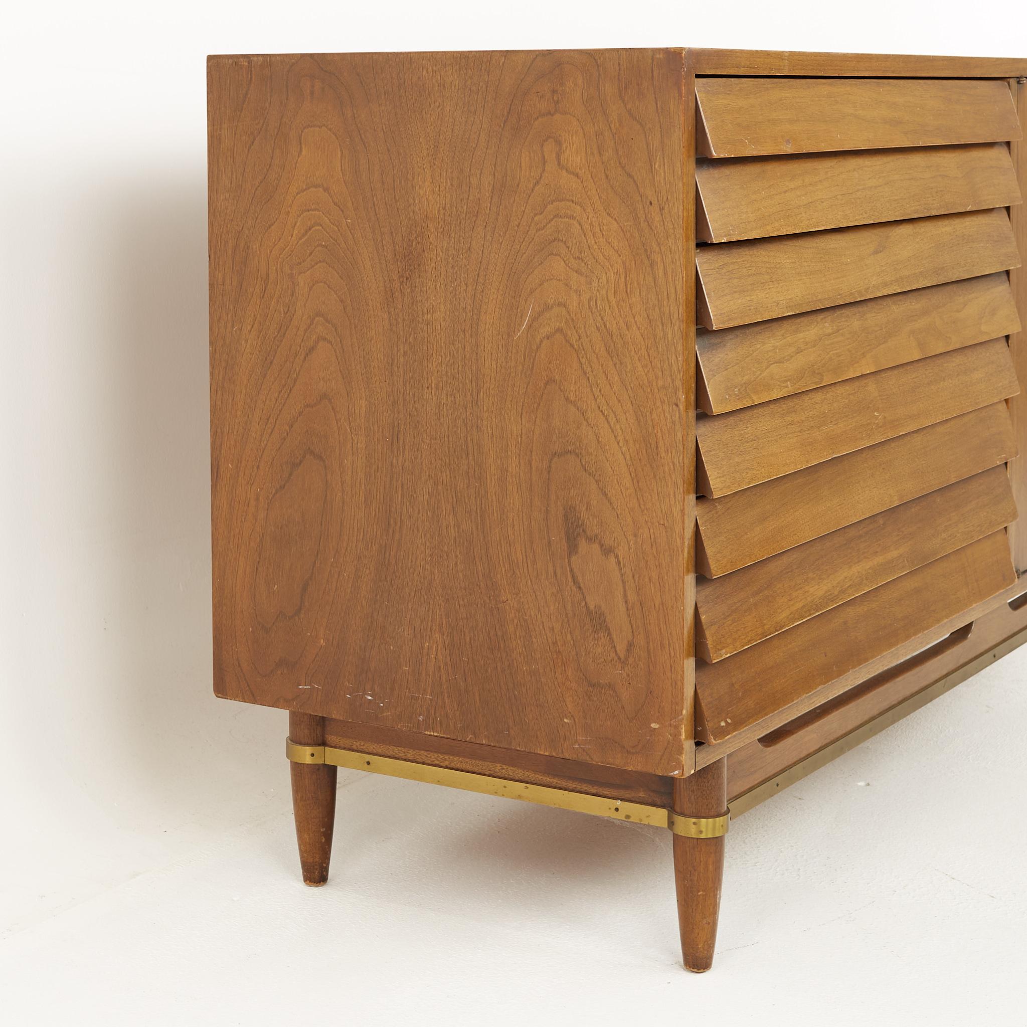 Merton Gershun for American of Martinsville Mid Century Lowboy Credenza In Good Condition For Sale In Countryside, IL